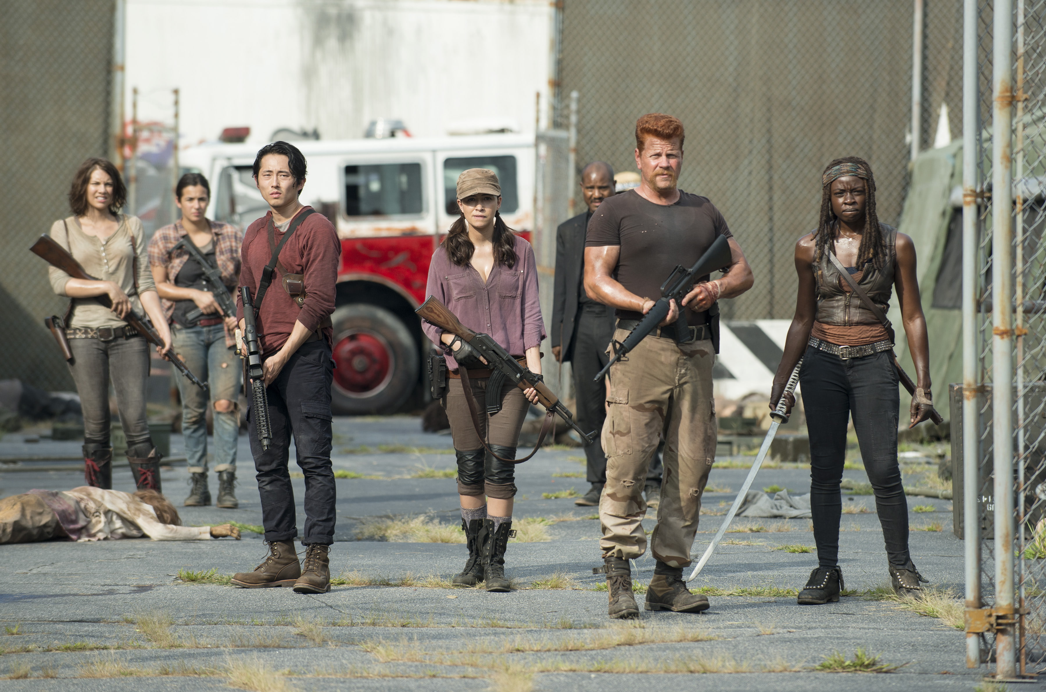 Michonne (The Walking Dead), Rosita Espinosa, Maggie Greene, TV Show, Christian Serratos, Danai Gurira, Steven Yeun, Lauren Cohan, Abraham Ford, Michael Cudlitz, HD Wallpaper