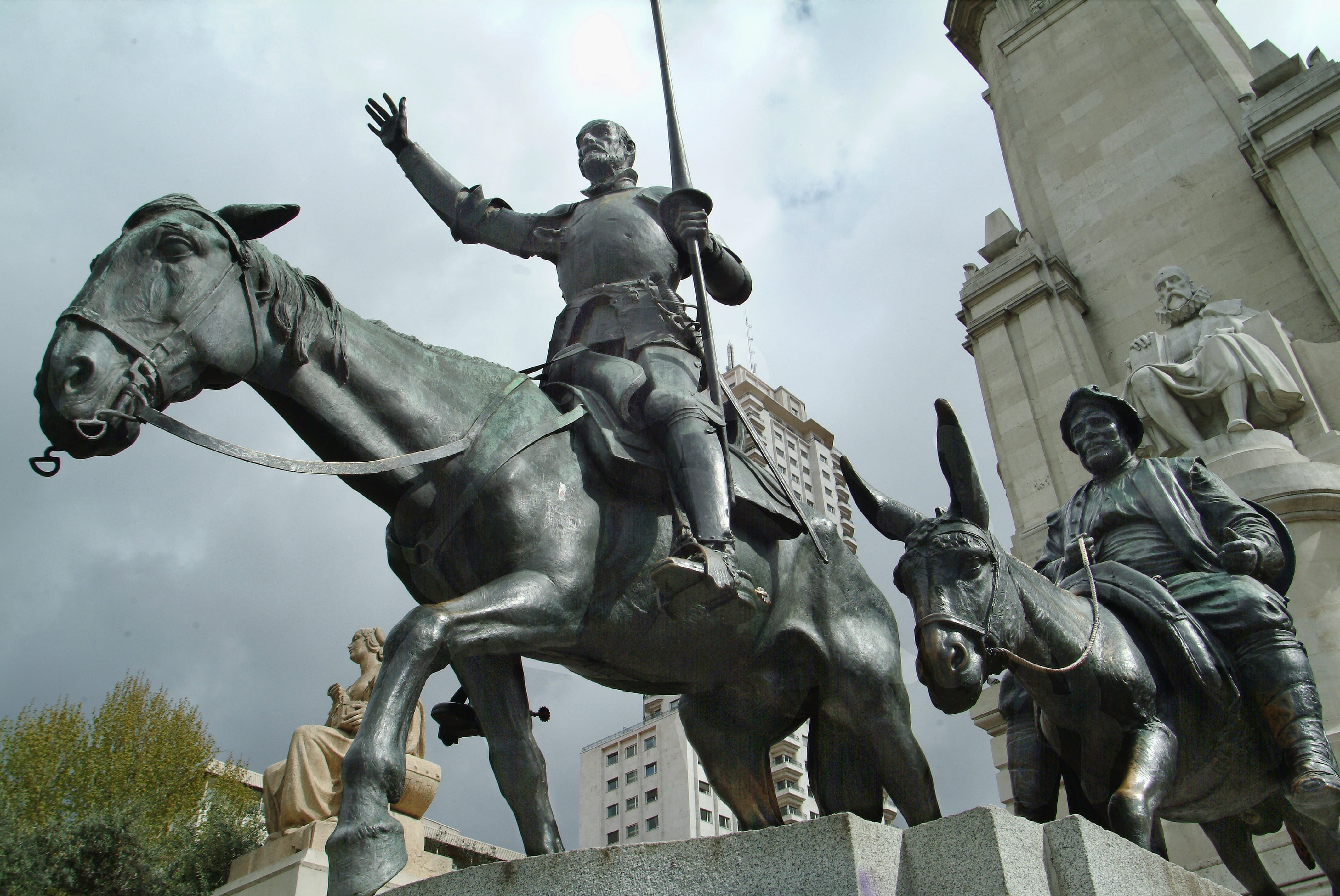 history, the past, concrete, Don Quixote, male likeness, Statue, sculpture, 4K, strength, bronze, mammal, architecture, government, outdoors, representation, HD Wallpaper