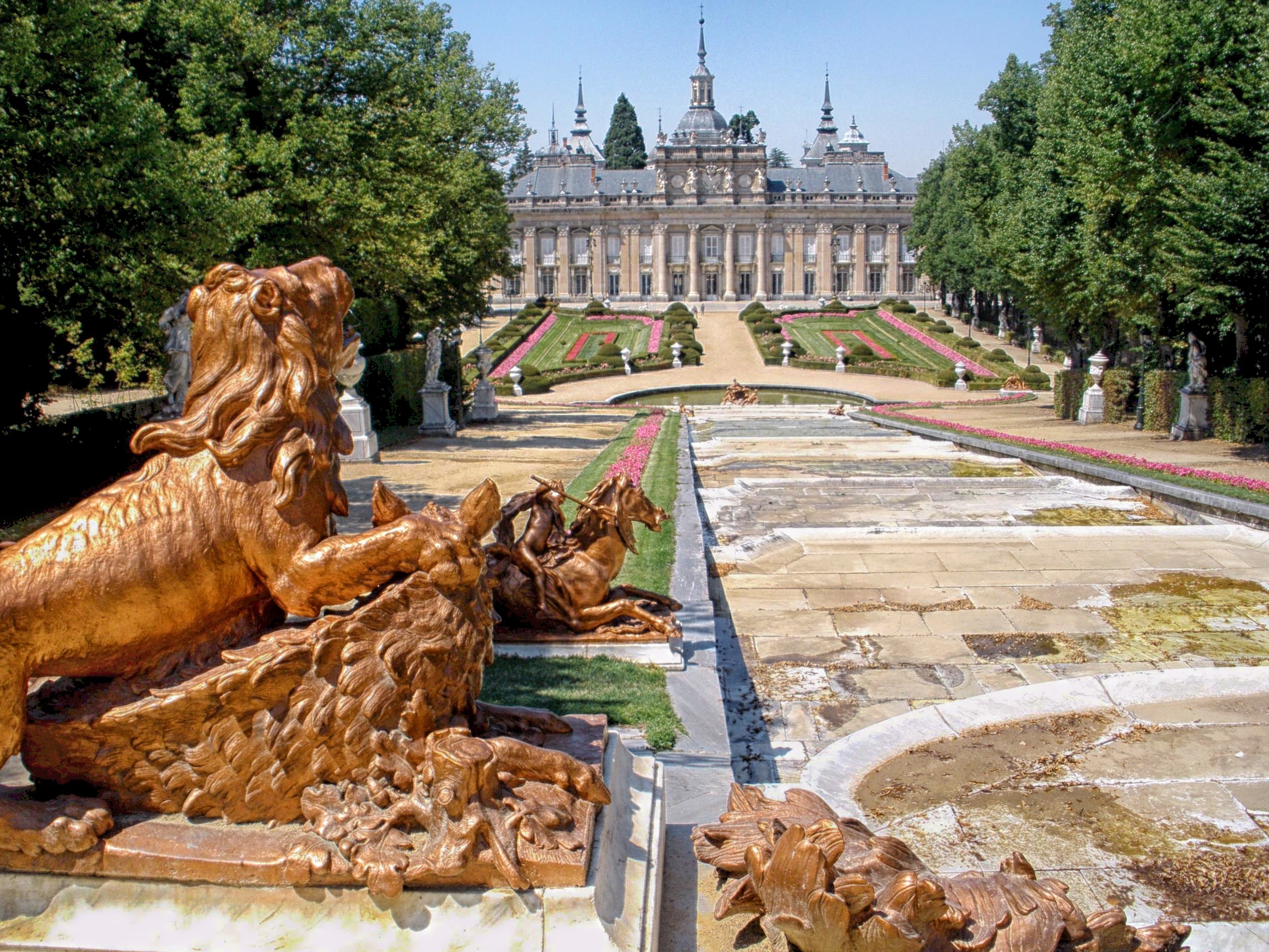 statue, spain, travel, plant, art and craft, statues, day, brown, destinations, outdoors, history, human representation, building exterior, city, nature, HD Wallpaper