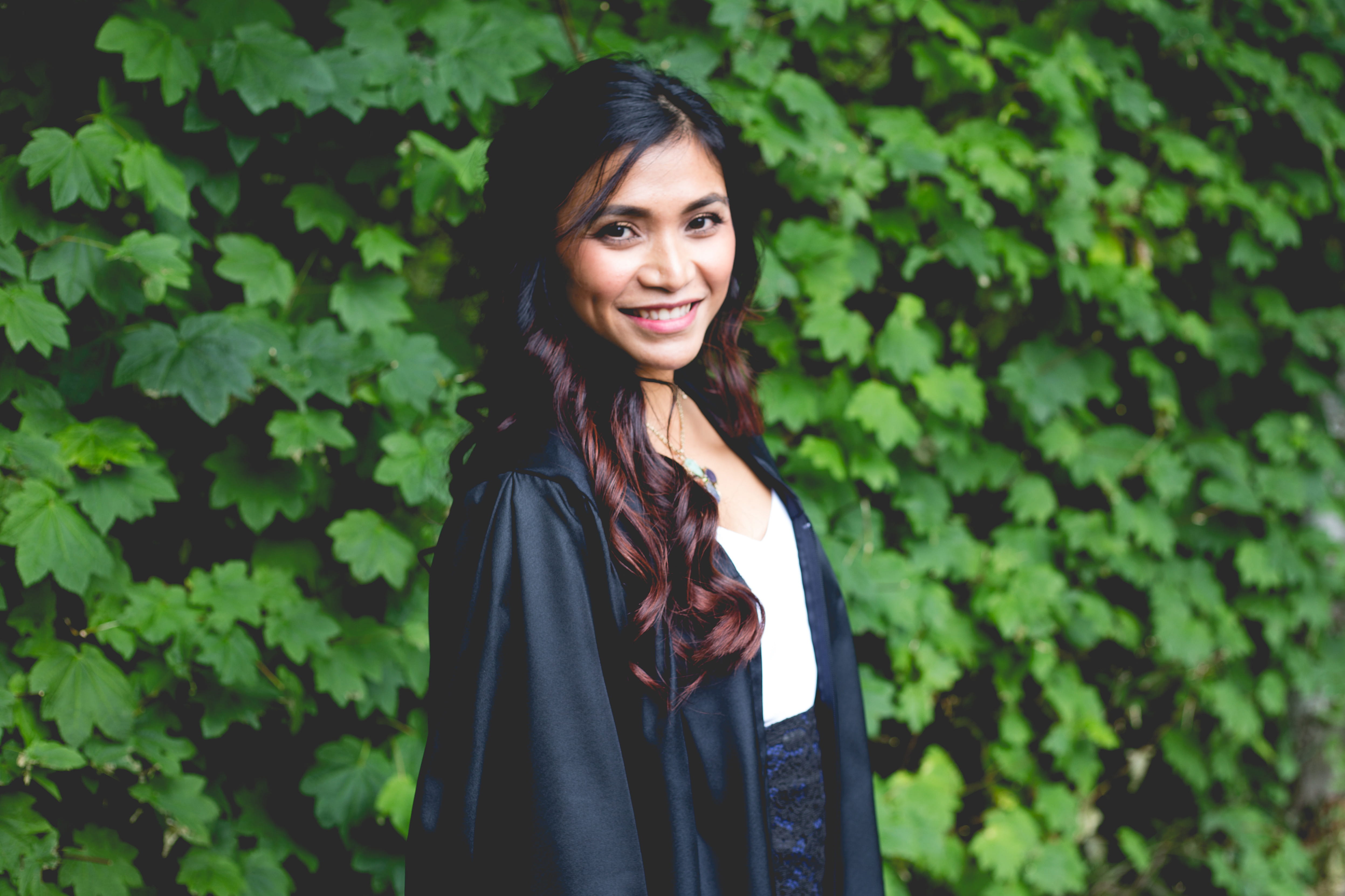 looking at camera, girl, beauty, portrait, smiling, hair, leisure activity, standing, hairstyle, school, college, graduation, young adult, outdoors, beautiful woman, HD Wallpaper