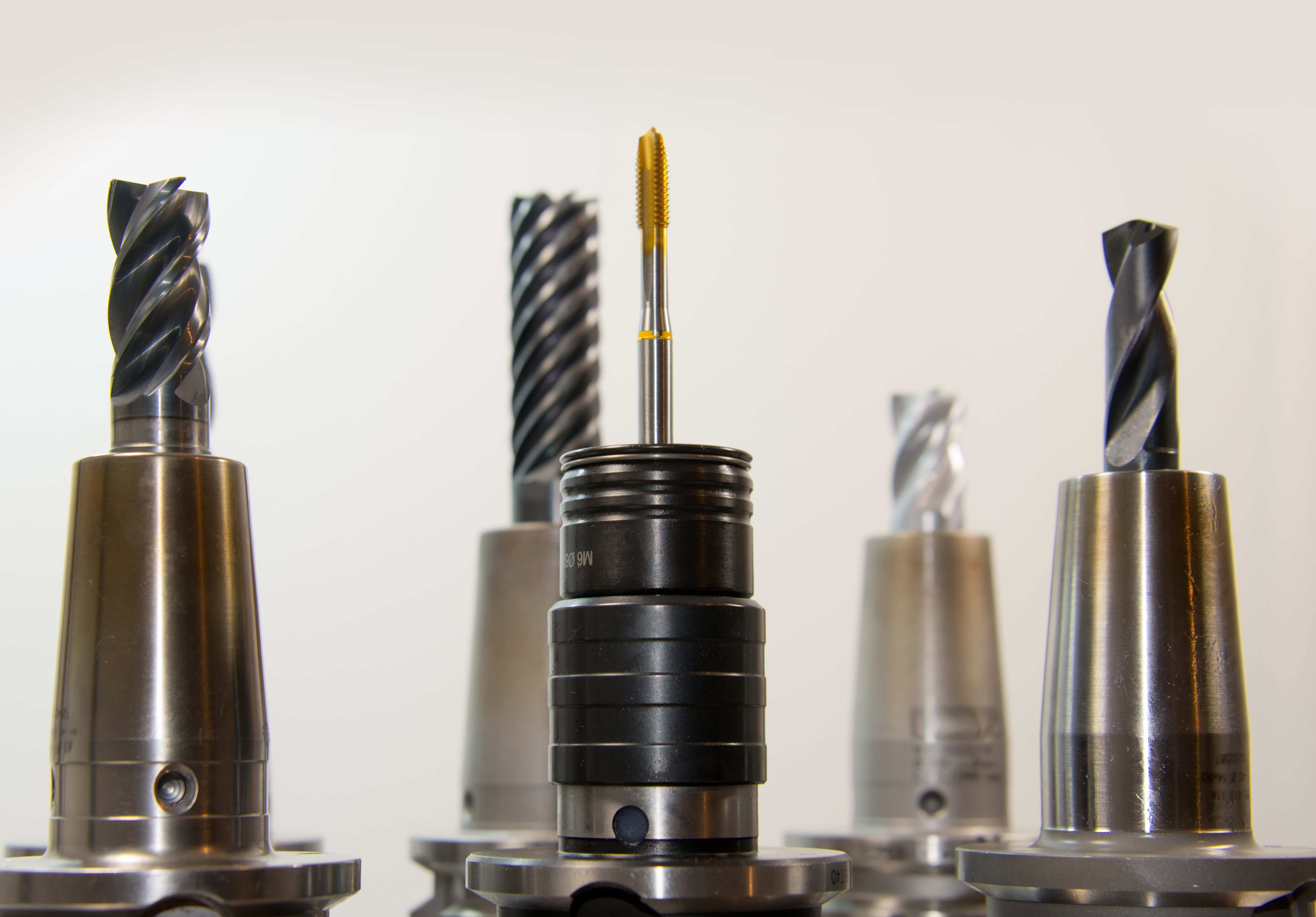 rounding, industry, indoors, equipment, cnc machine, no people, drill, zerspahnen, steel, office, taps, drilling, drilling head, cnc, success, thread, 5K, HD Wallpaper