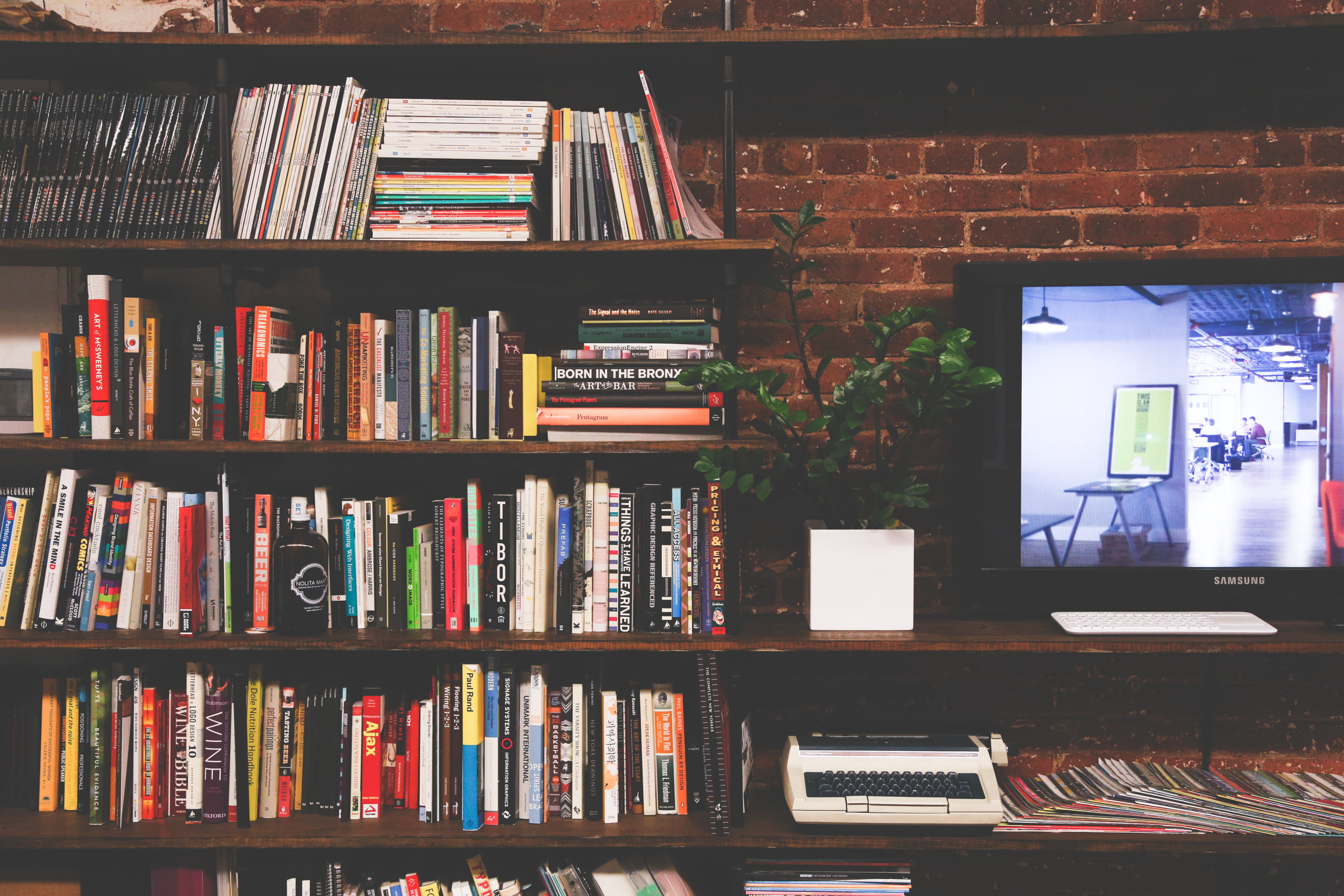 wooden, magazines, shelf, in a row, indoors, literature, order, abundance, variation, education, still life, choice, untitled, library, flat, monitor, book, HD Wallpaper
