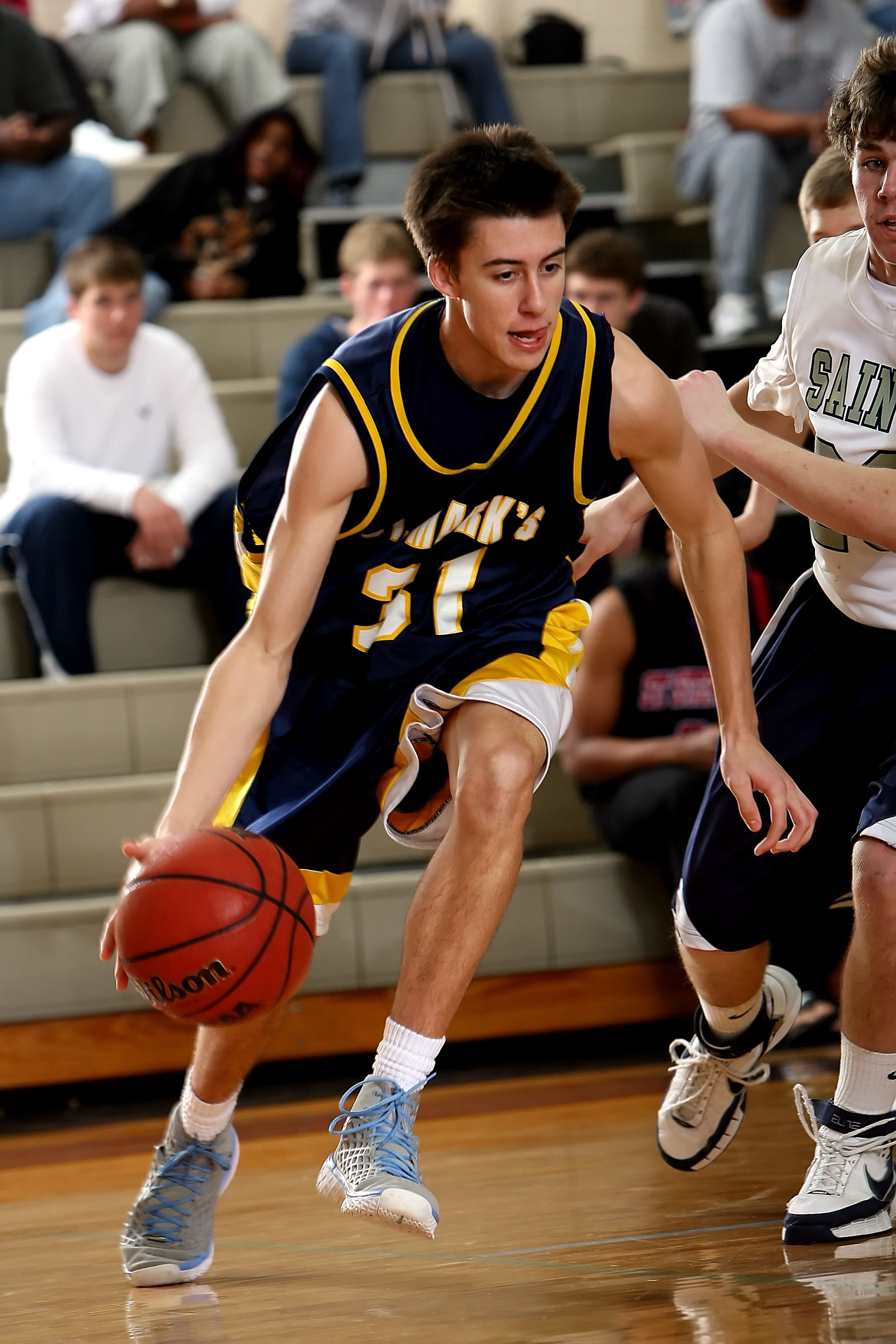 competition, incidental people, playing, sports uniform, youth, teenage boys, player, 2K, athlete, action, teenager, active, man, clothing, group of people, Phone HD Wallpaper