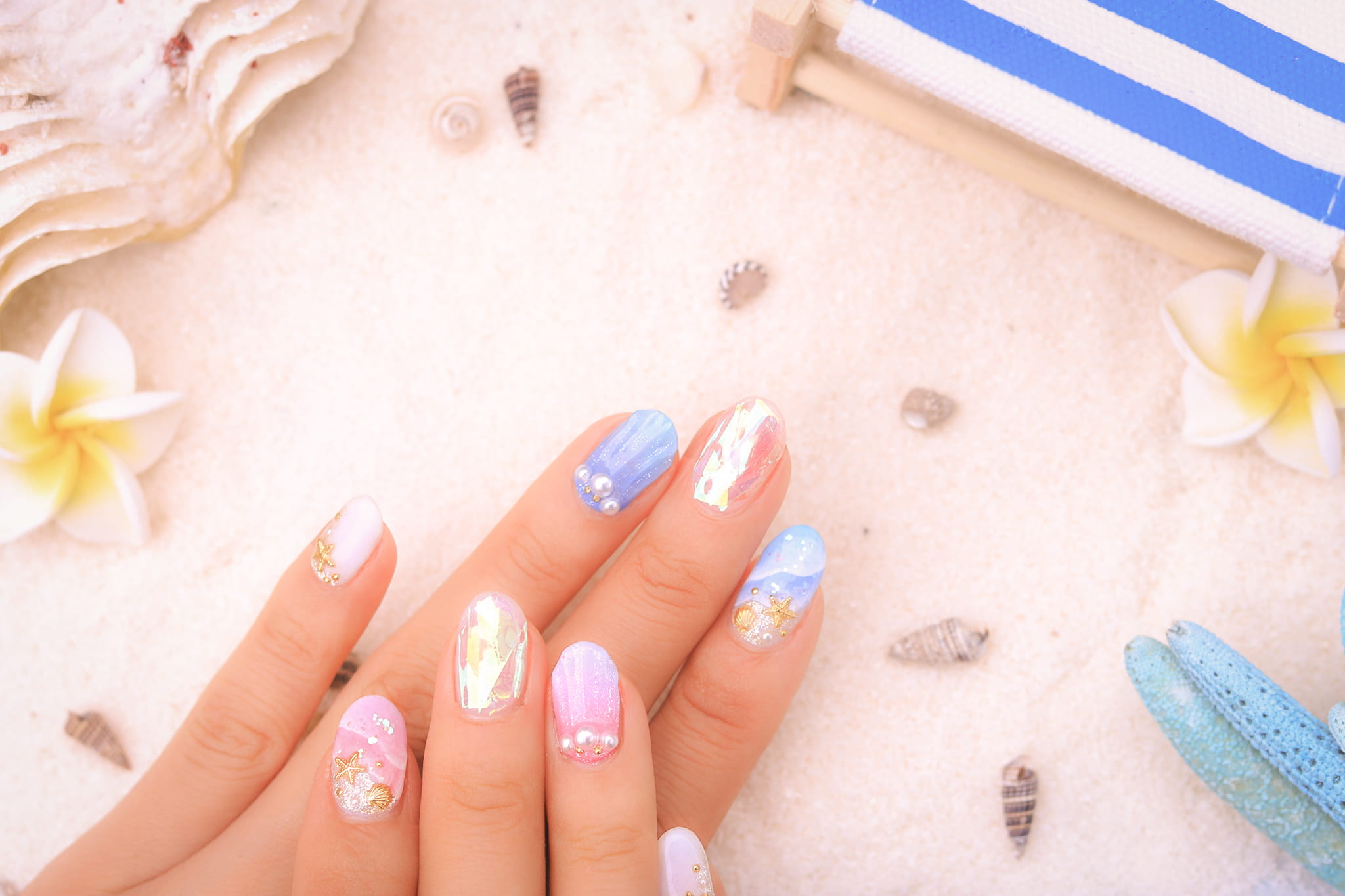 fingernail, adult, relaxation, nail art, body Care, nail polish, one person, human finger, women, summer, beach, finger, persons, painting fingernails, HD Wallpaper