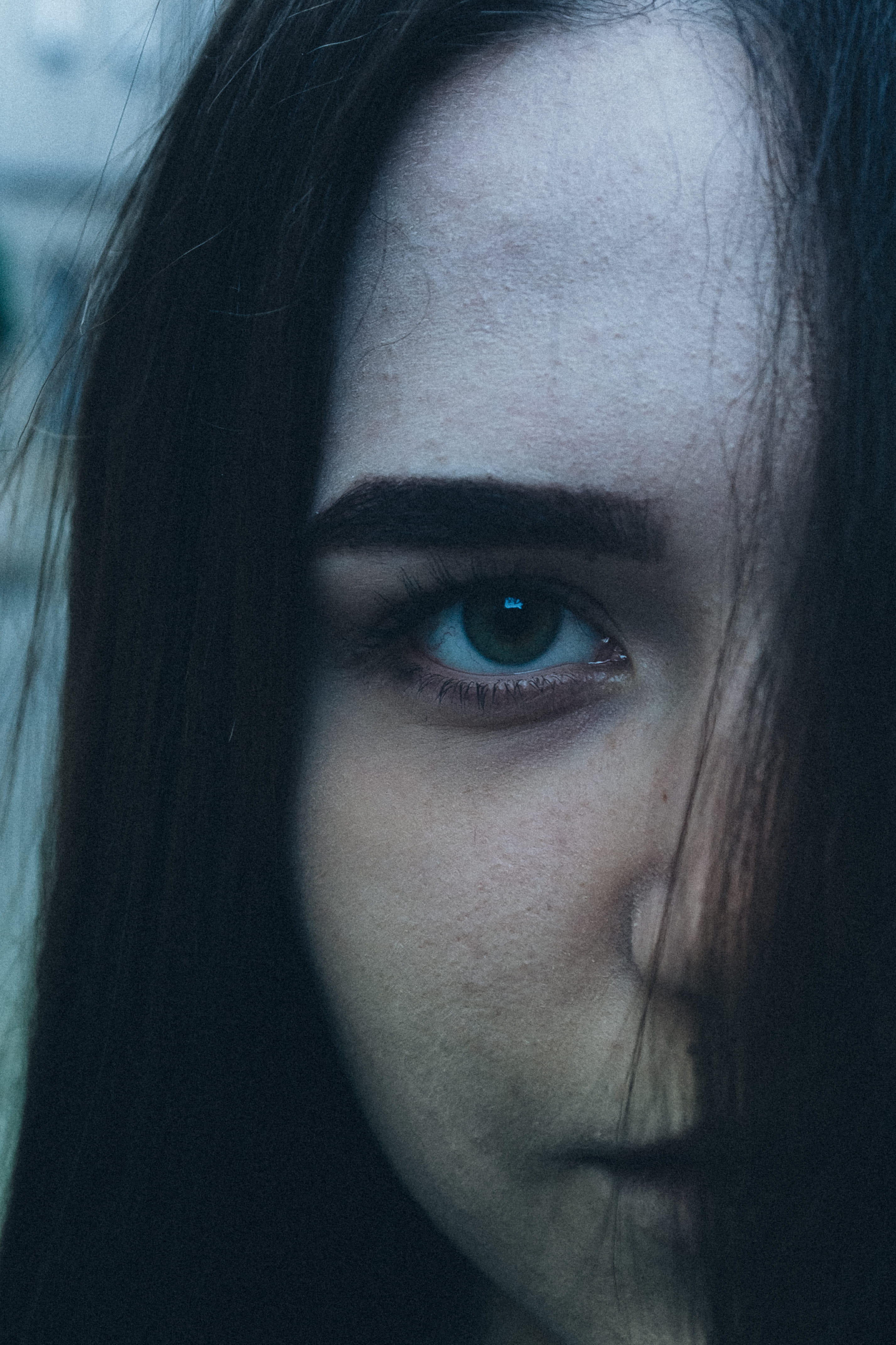 headshot, front view, eye, body part, eyelash, looking at camera, blue eye, skin, women, human, one person, half, eyebrow, real people, beautiful woman, Phone HD Wallpaper