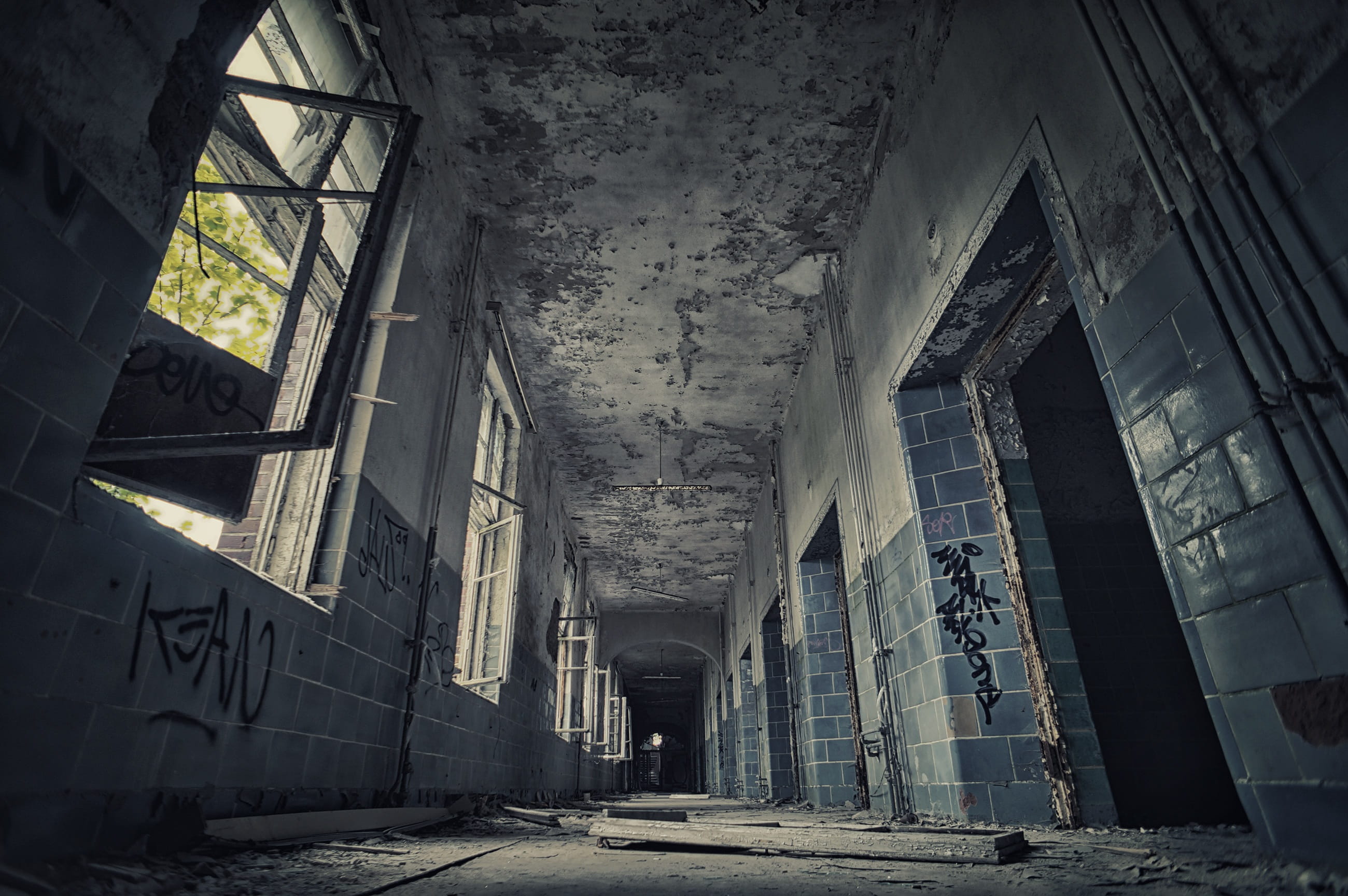 lostplace, indoors, obsolete, damaged, run-down, bad condition, decay, decline, old, deterioration, ruined, urban, weathered, horror, day, architectural column, HD Wallpaper