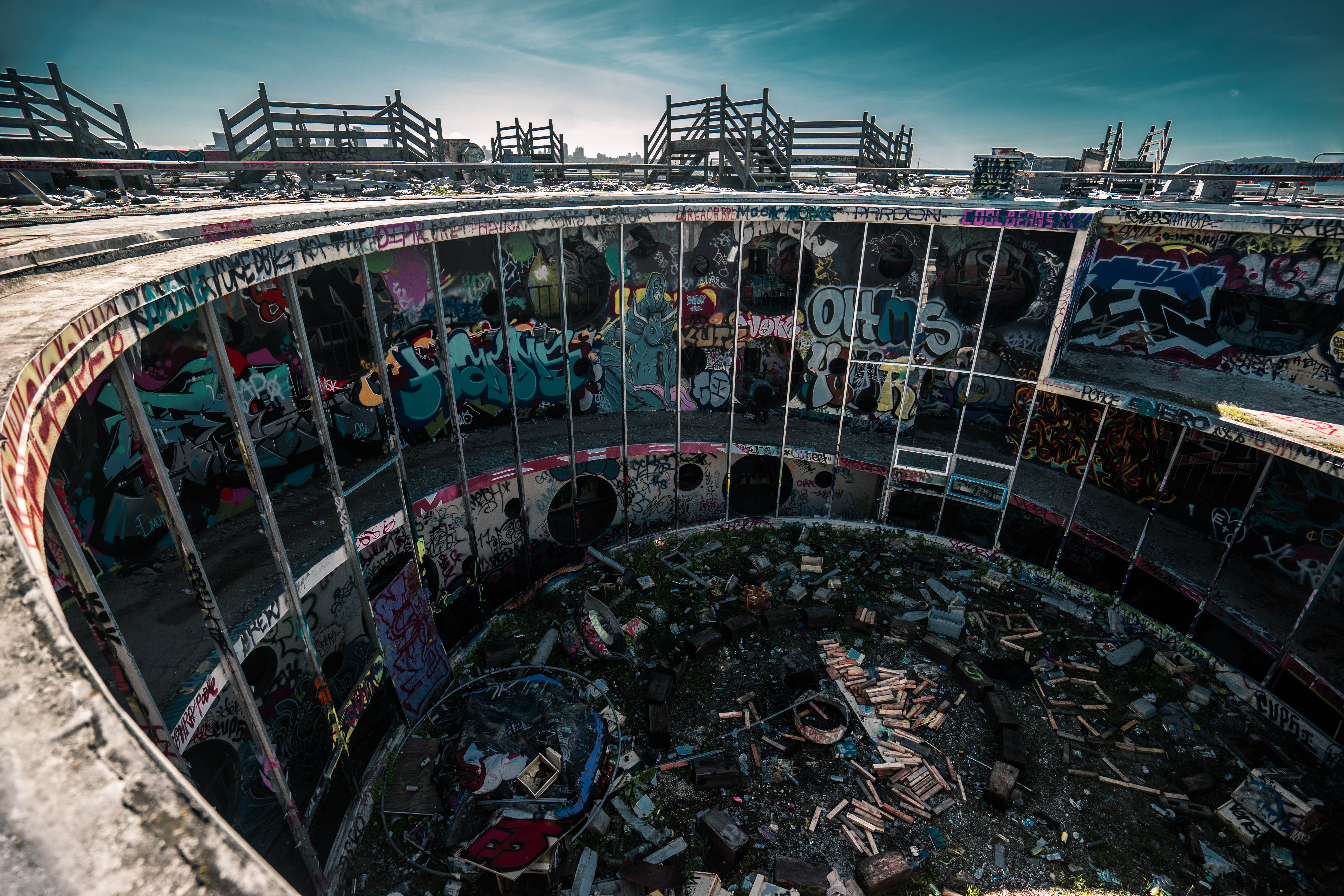 structure, crowd, connection, high angle view, urban, day, 5K, nature, built structure, tourism, urban decay, view, sky, architecture, garbage, broken, HD Wallpaper
