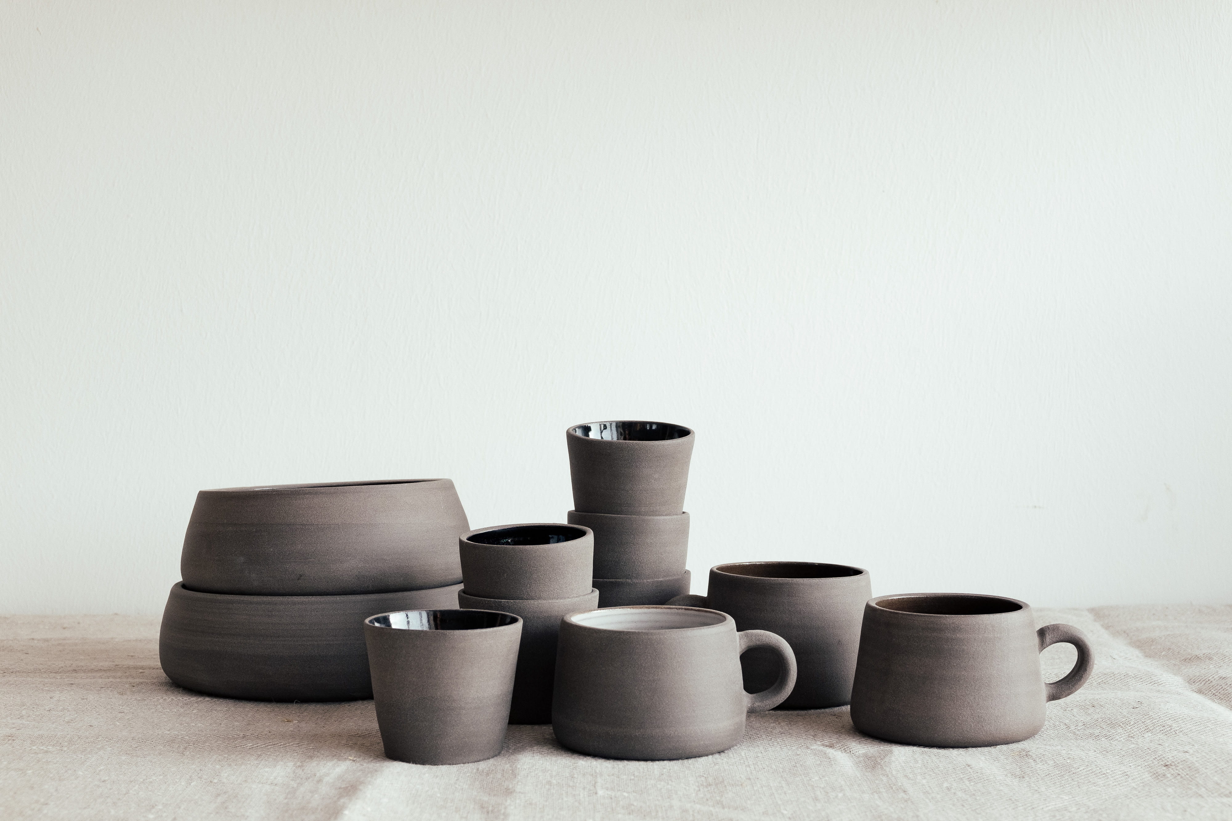 side by side, copy space, pottery, craftsman, mud, creation, artist, art, working, workshop, art and craft, background, culture, choice, creativity, arrangement, HD Wallpaper