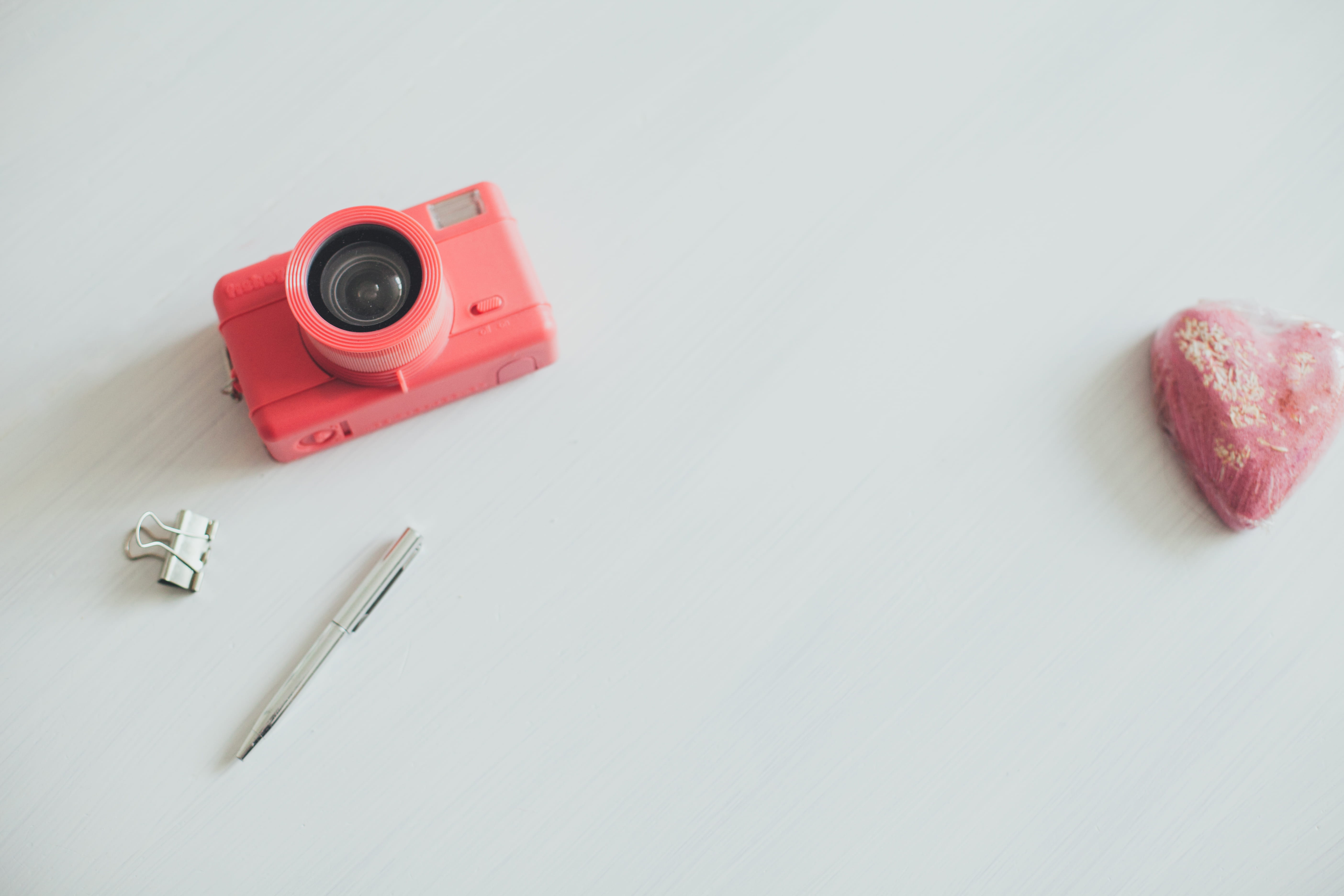 copy space, lifestyle, pen, office, camera, no people, girly, white, indoors, table, high angle view, still life, close-up, retro, studio shot, feminine, HD Wallpaper