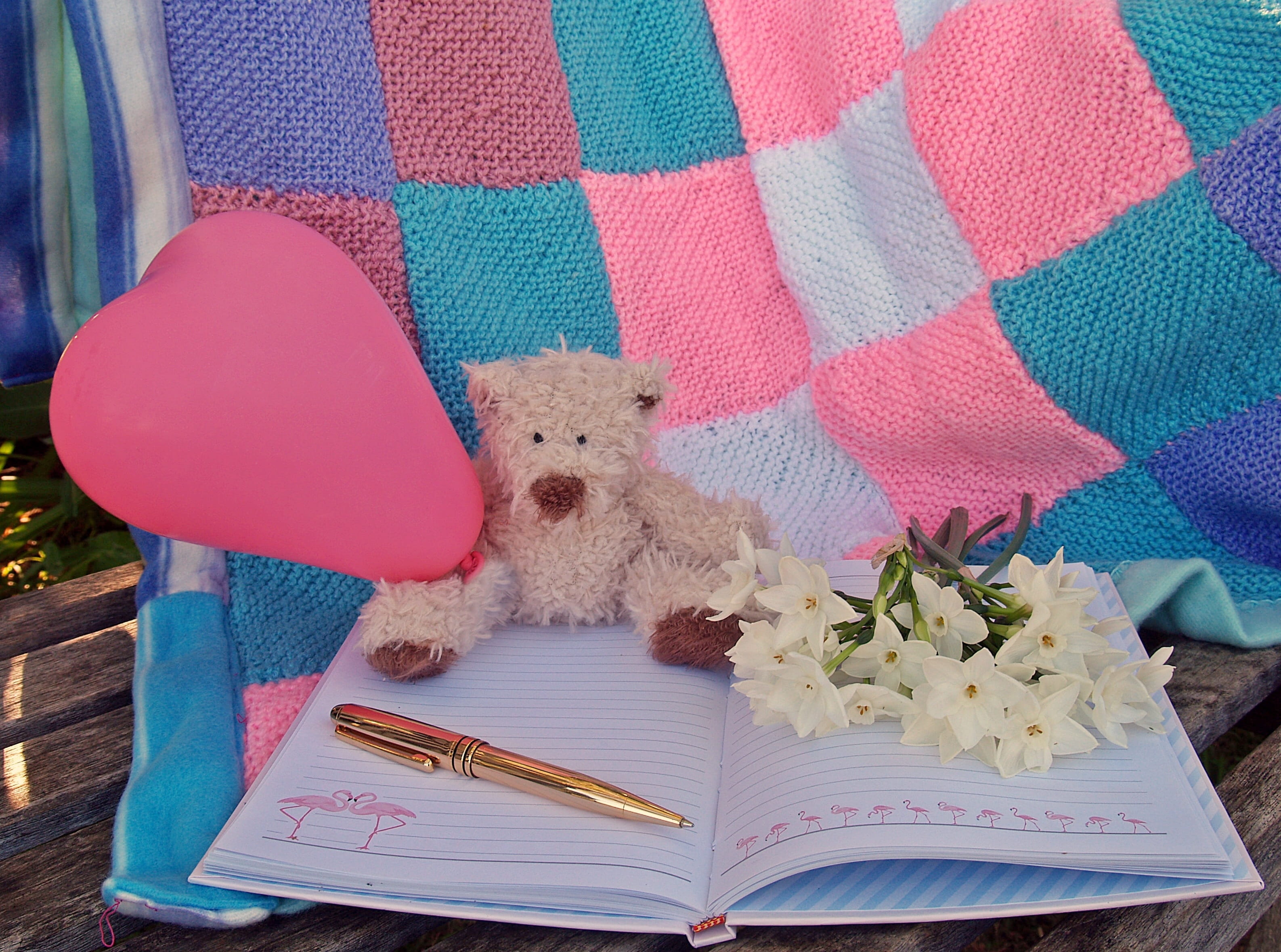 flowers, notebook, stuffed toy, pen, no people, softness, cute, fluffy, day, gold, symbol, sitting, small, bear, fresh, teddy bear, creativity, blue, close-up, HD Wallpaper