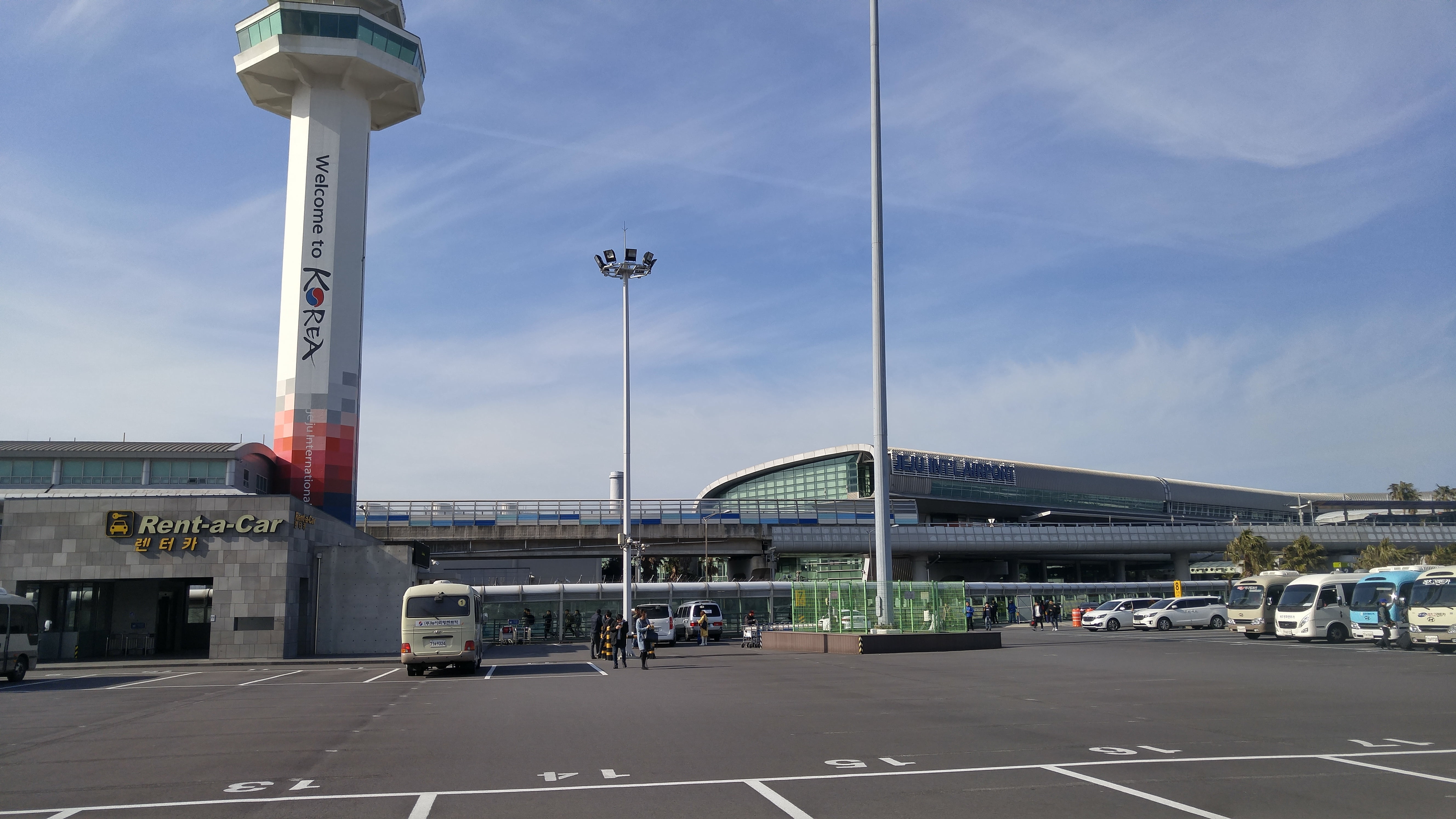 day, built structure, outdoors, jeju international airport, transportation, building exterior, sign, road, cloud - sky, street, modern, sky, travel, incidental people, HD Wallpaper