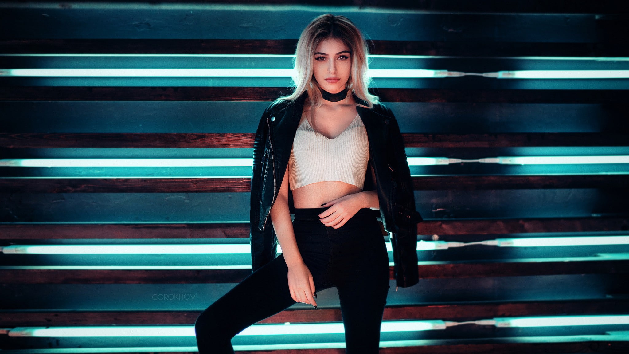 looking at viewer, blonde, leather jackets, simple background, women, model, Ivan Gorokhov, 1080P, Galina Rover, jeans, HD Wallpaper