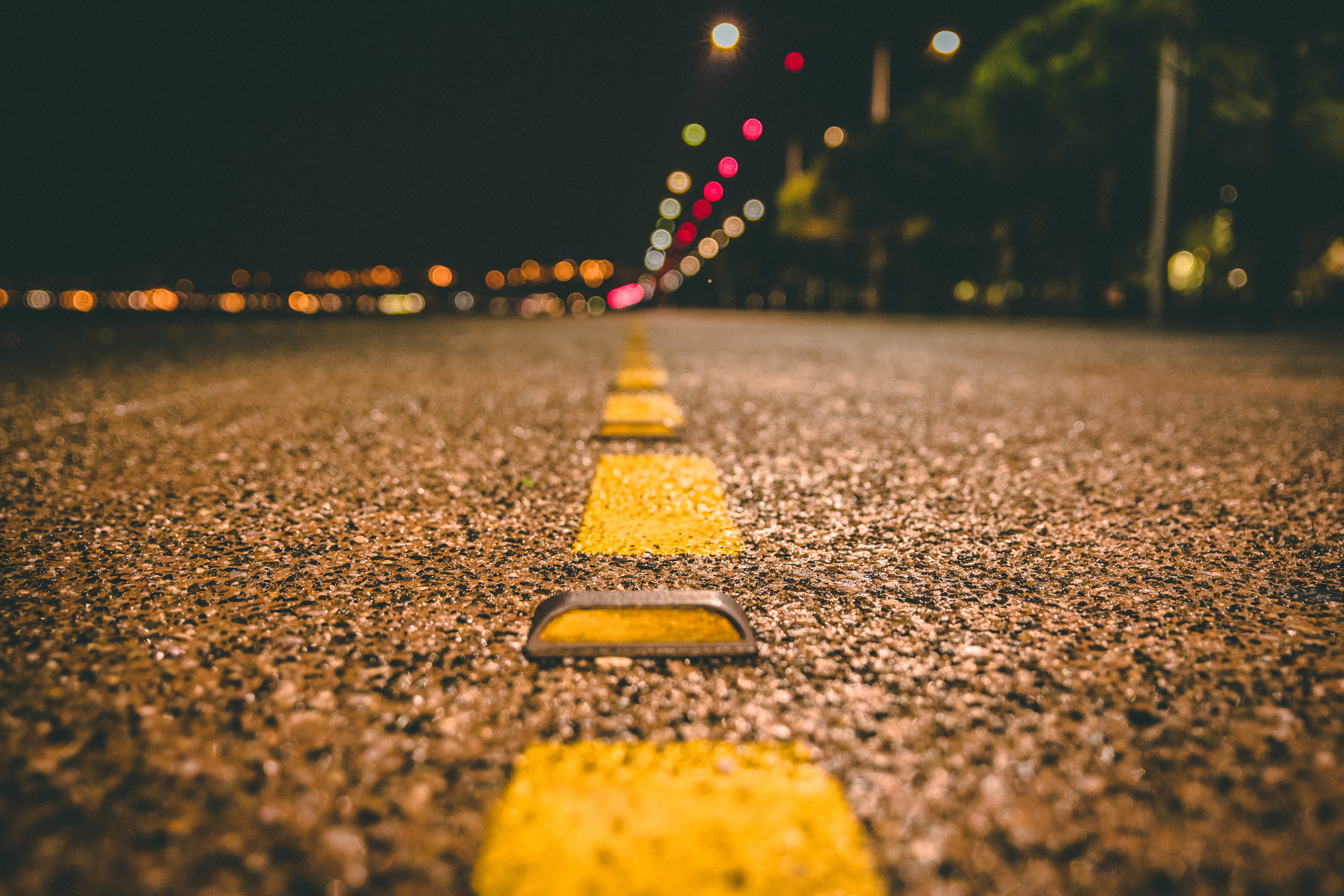 sign, concrete, road marking, street, yellow, night, road, tire, sphere, nature, marias kallas 1, gravel, dividing line, close-up, path, greece, highway, HD Wallpaper