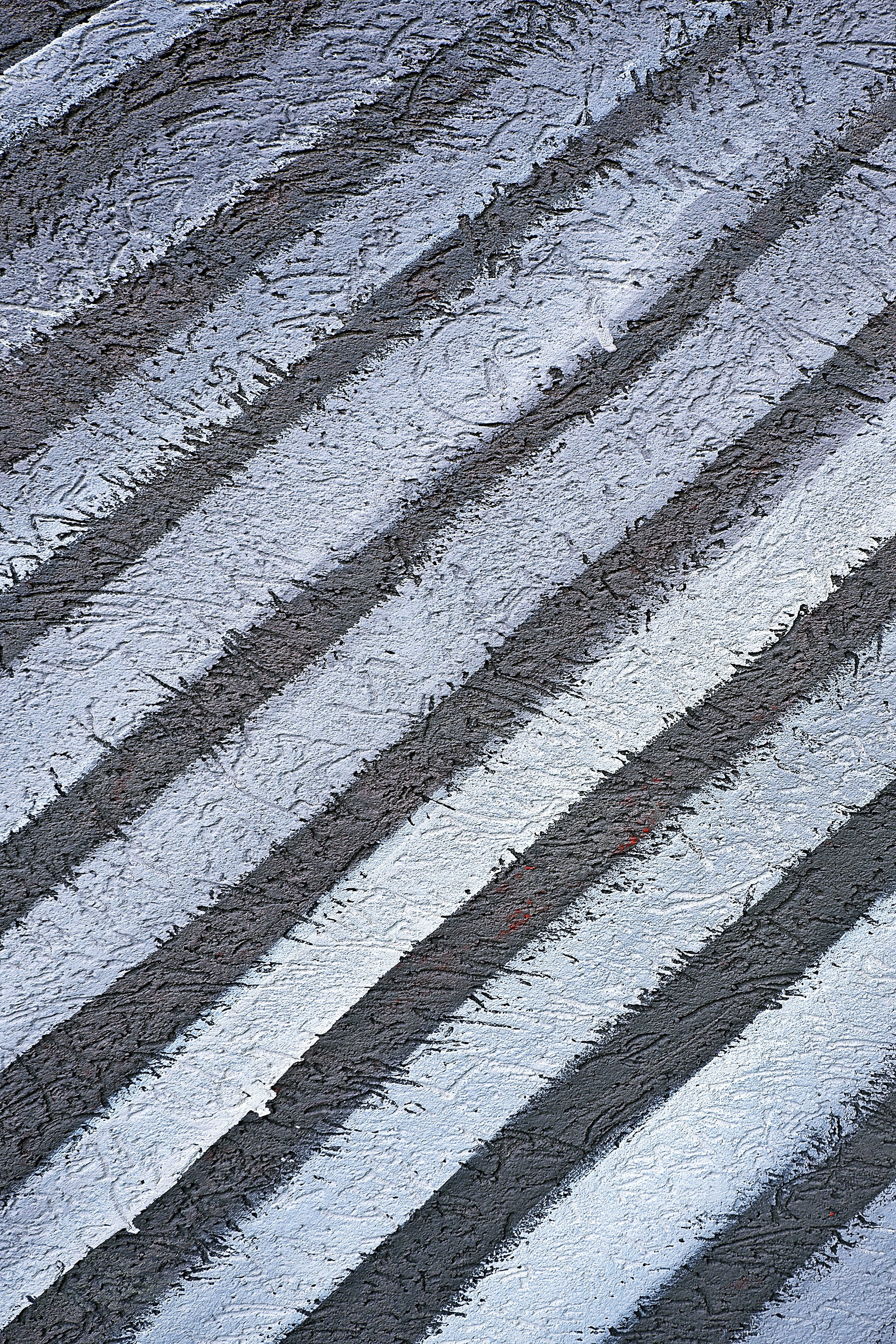 sphere, nature, textile, wall, backgrounds, gravel, pattern, mouth, roof tile, high angle view, 2K, architecture, road, white, ground, gray, striped, in a row, Phone HD Wallpaper