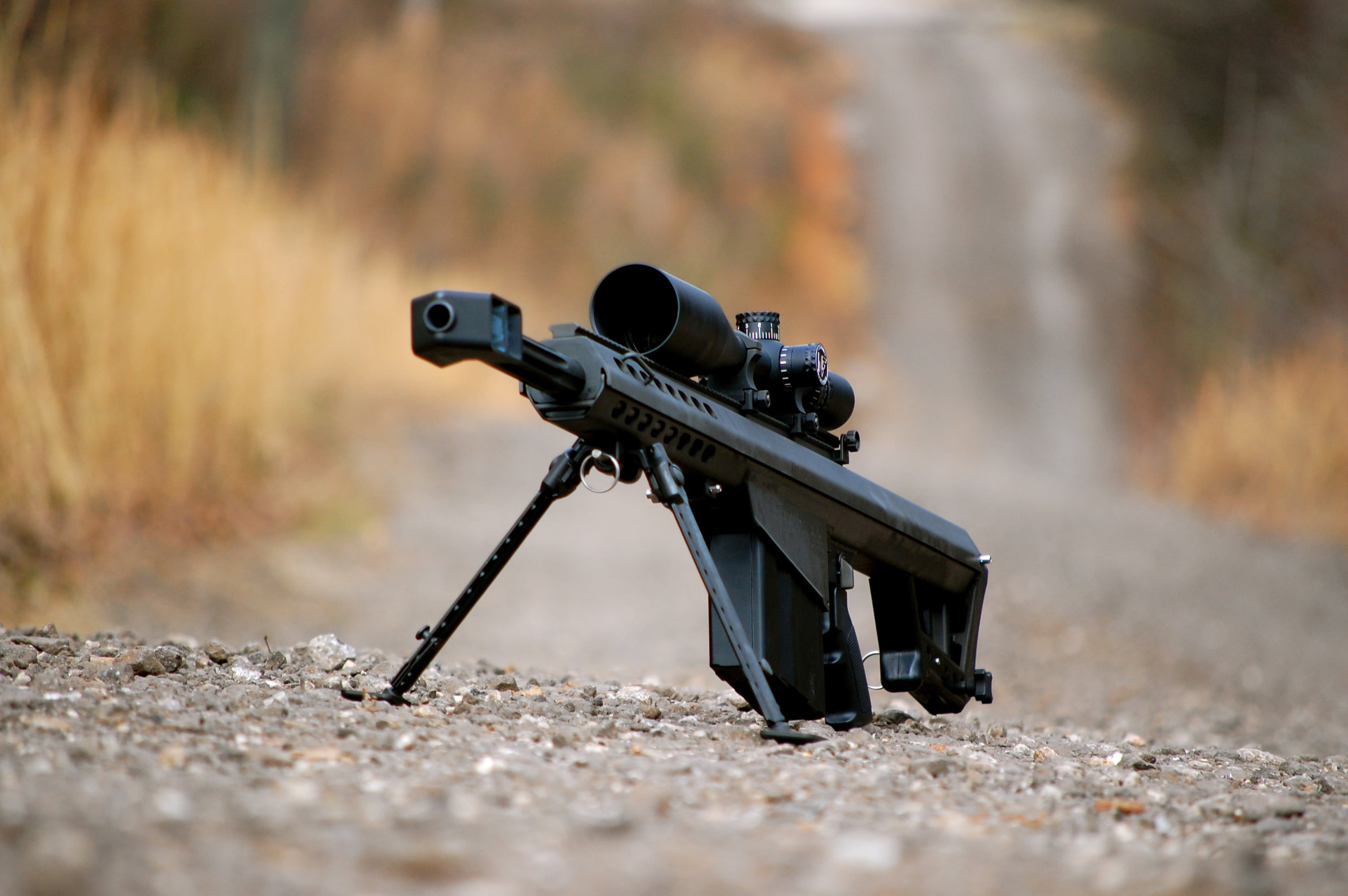 field, sunlight, 2K, weapon, rifle, violence, no people, black, day, technology, sniper, security, aggression, nature, land, military, communication, machine gun, HD Wallpaper