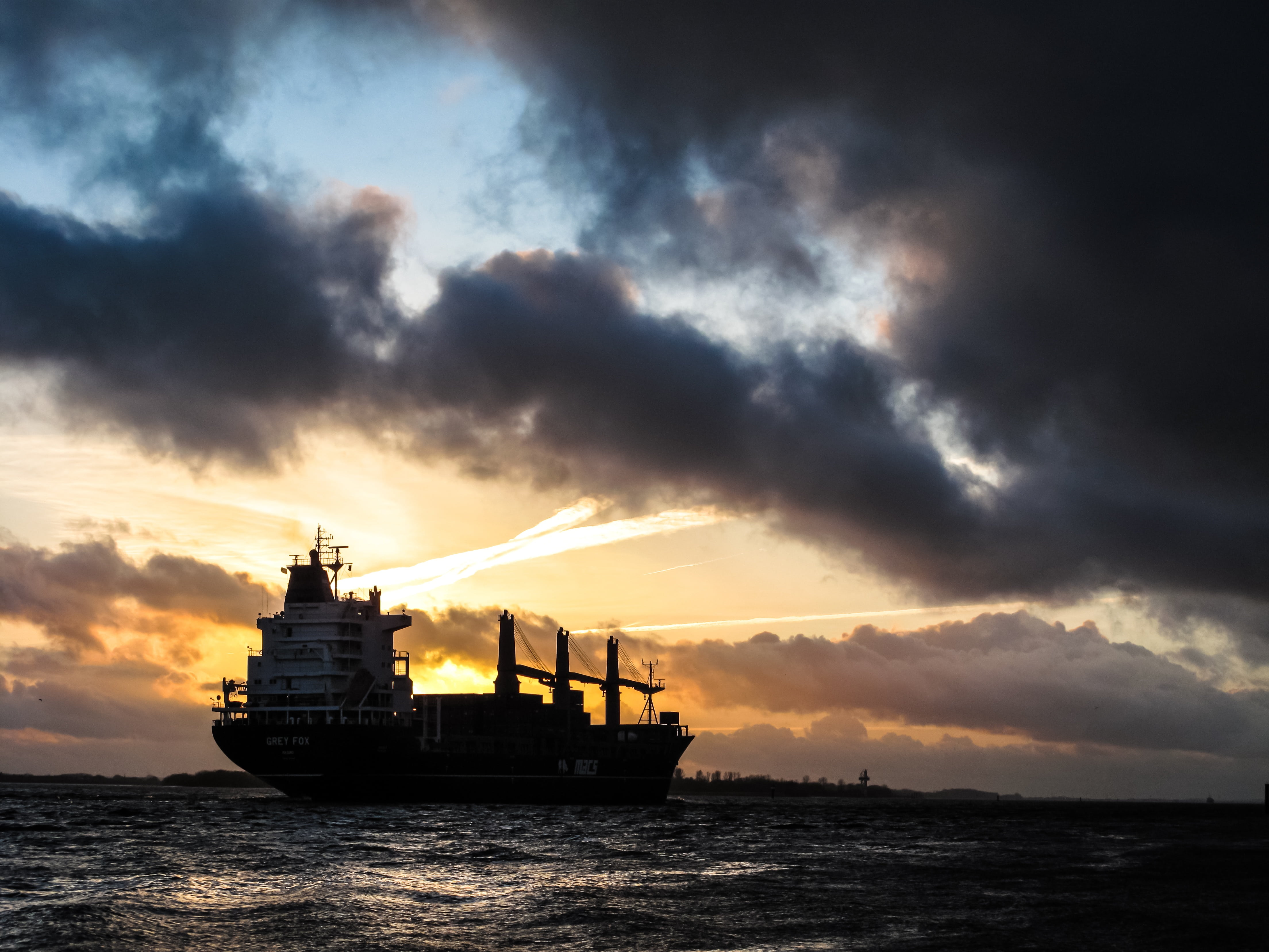 weather, sky, no people, sunset, outdoors, cloud - Sky, boat, fishing, seasons, transportation, water, vessel, body, horizon, nature, freight, 4K, oil industry, HD Wallpaper
