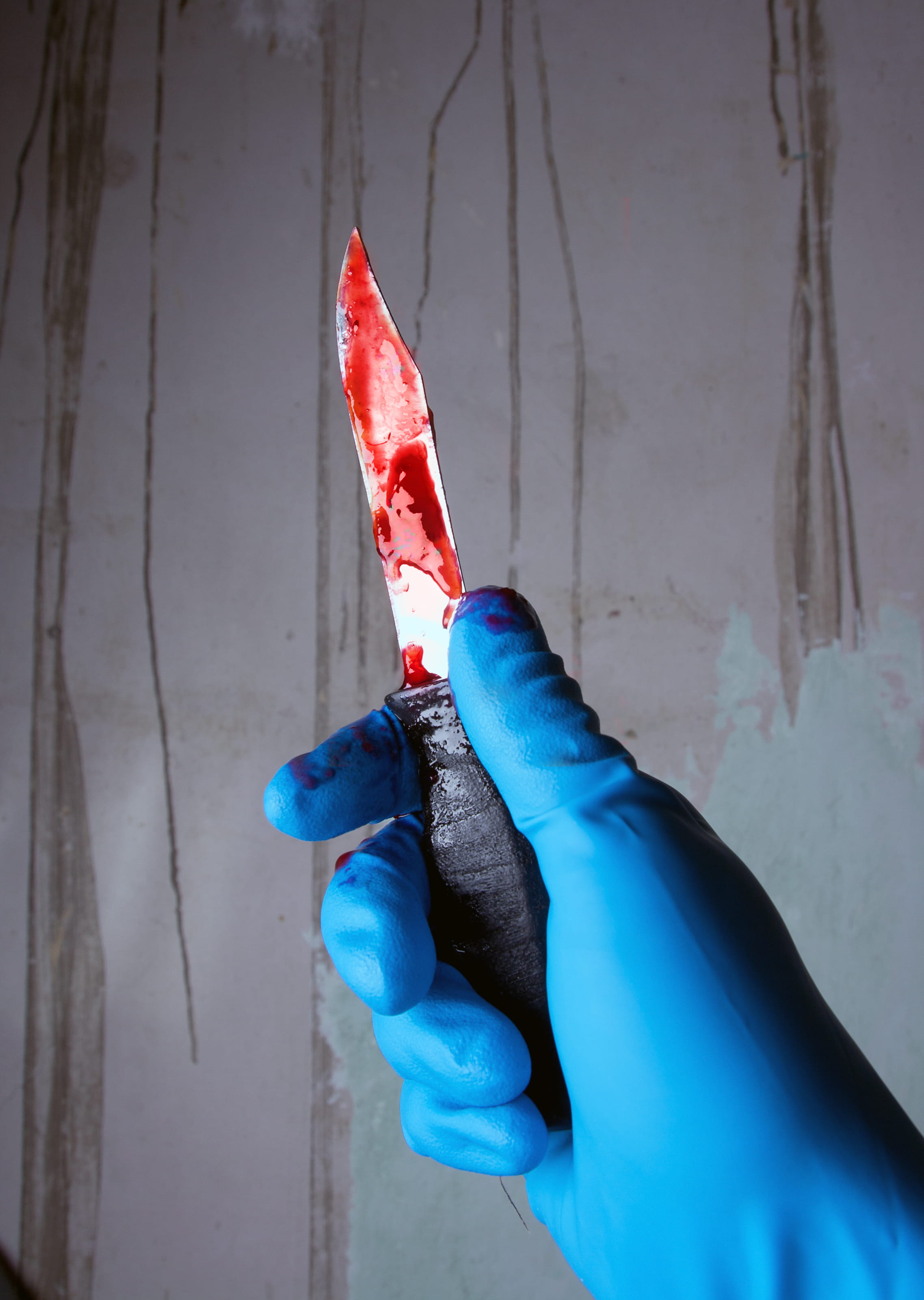 blood, finger, violence, metal, glove, food, ketchup, people, cutter, sharp, gloves, human hand, one person, metallic, blade, arm, weapon, bloody, protective workwear, Phone HD Wallpaper