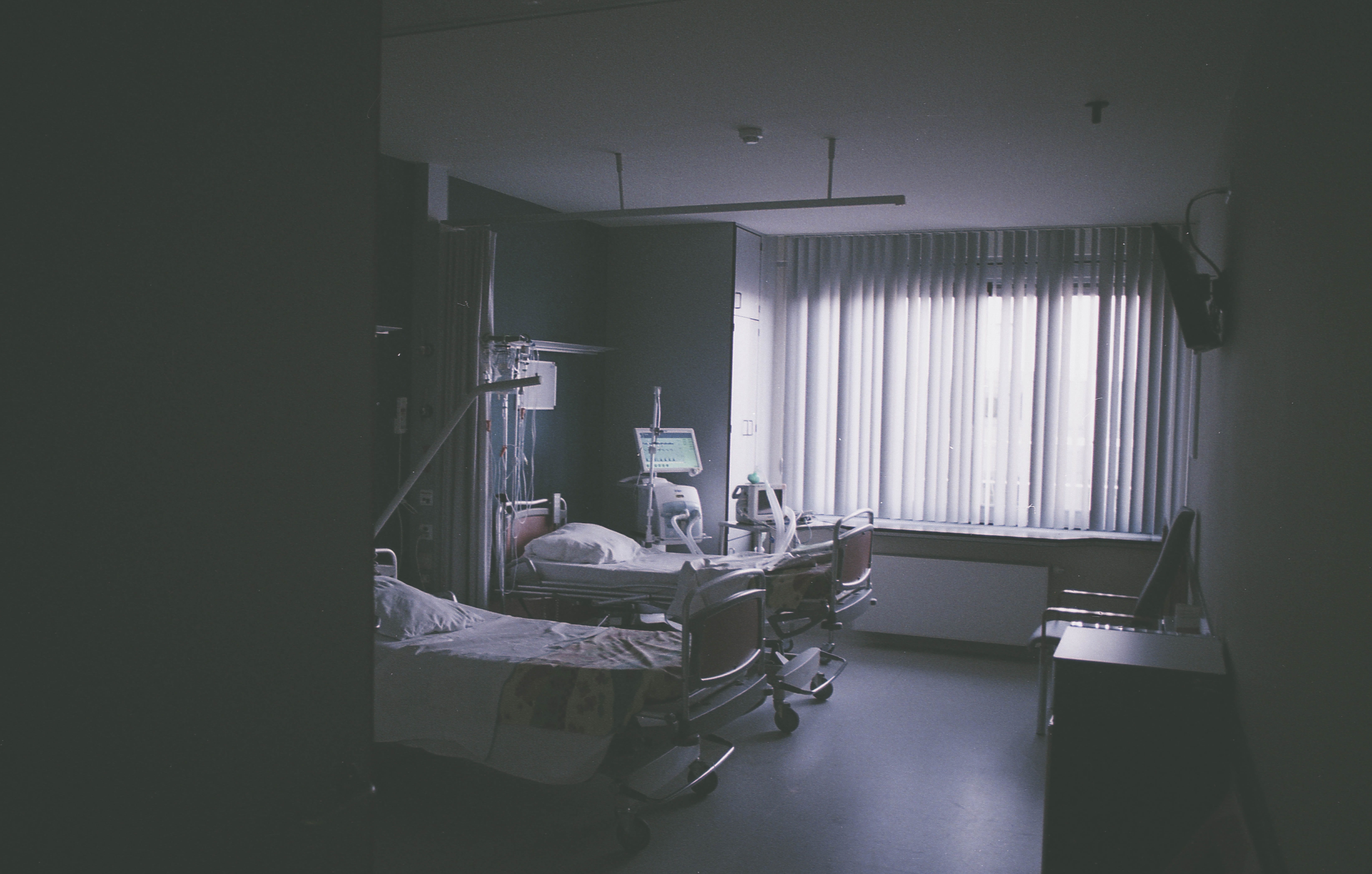 lighting equipment, beds, window, nursing, healthcare and medicine, hospital, ceiling, curtain, hospital room, grayscale, photography, day, furniture, blind, HD Wallpaper