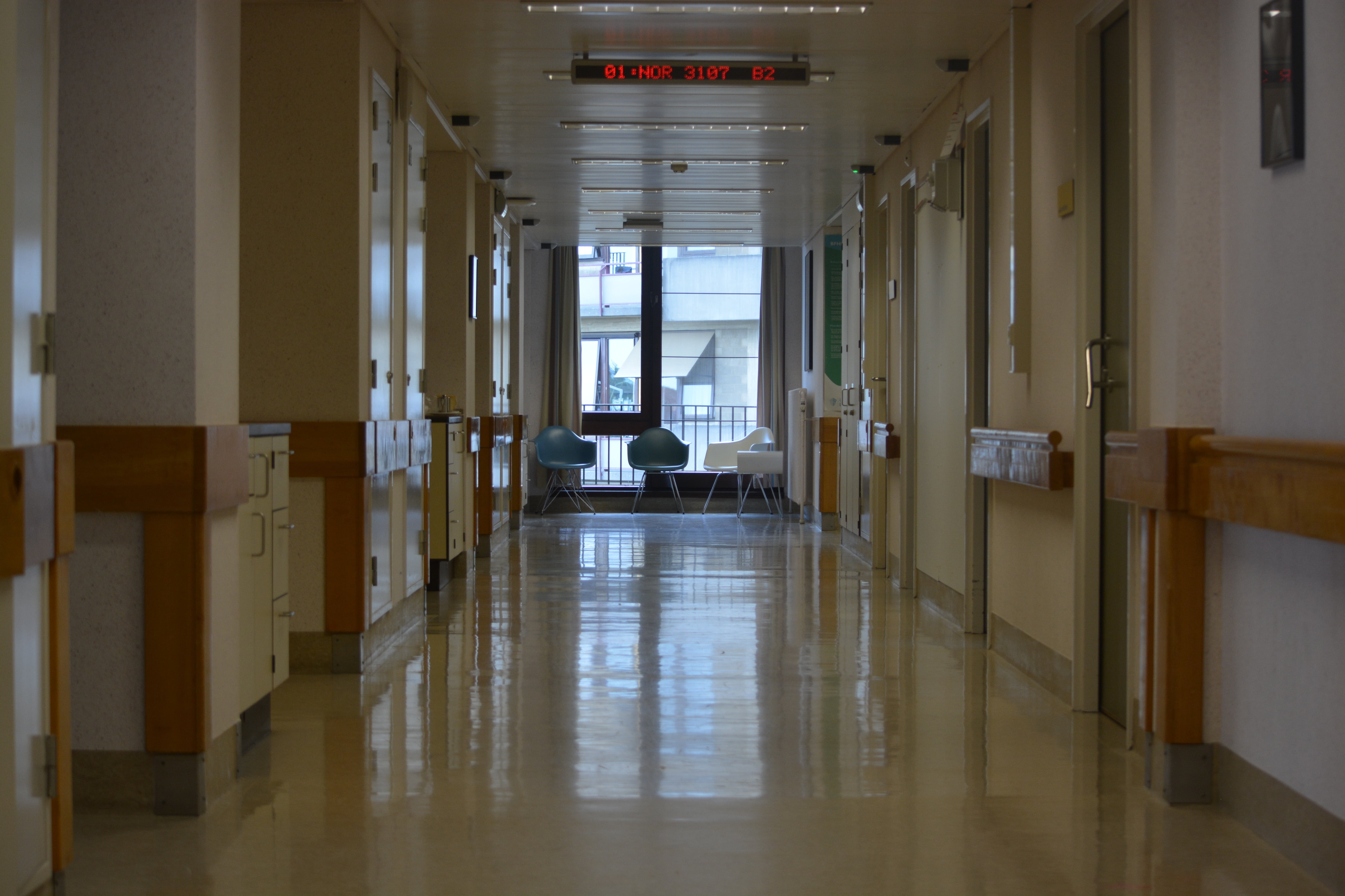 building, hospital, the way forward, gang, seat, no people, day, door, indoors, architecture, window, architectural column, arcade, built structure, corridor, HD Wallpaper