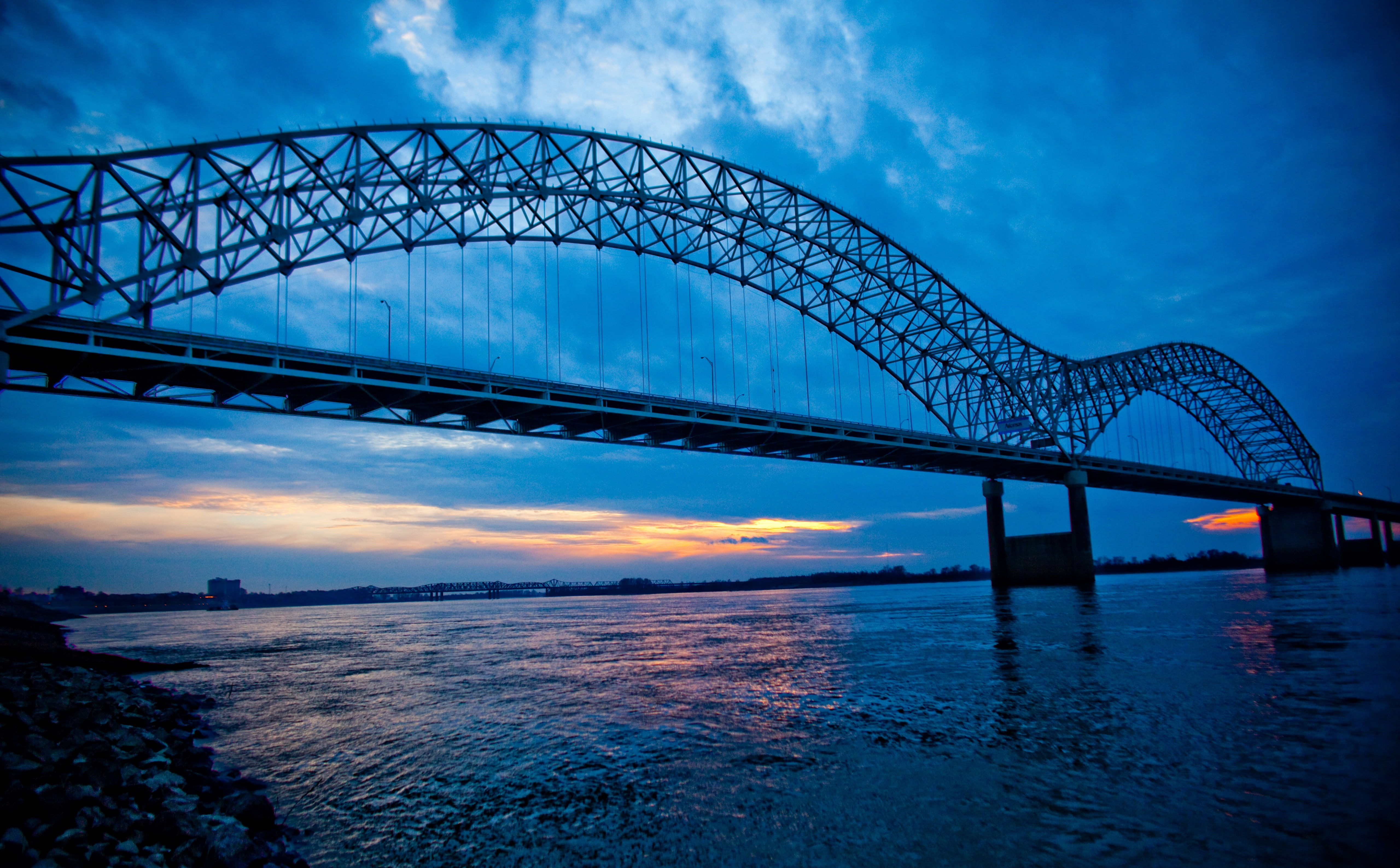 low angle view, Mississippi River, dusk, road, architecture, engineering, connection, Memphis, travel destinations, bridge - man made structure, United States, HD Wallpaper