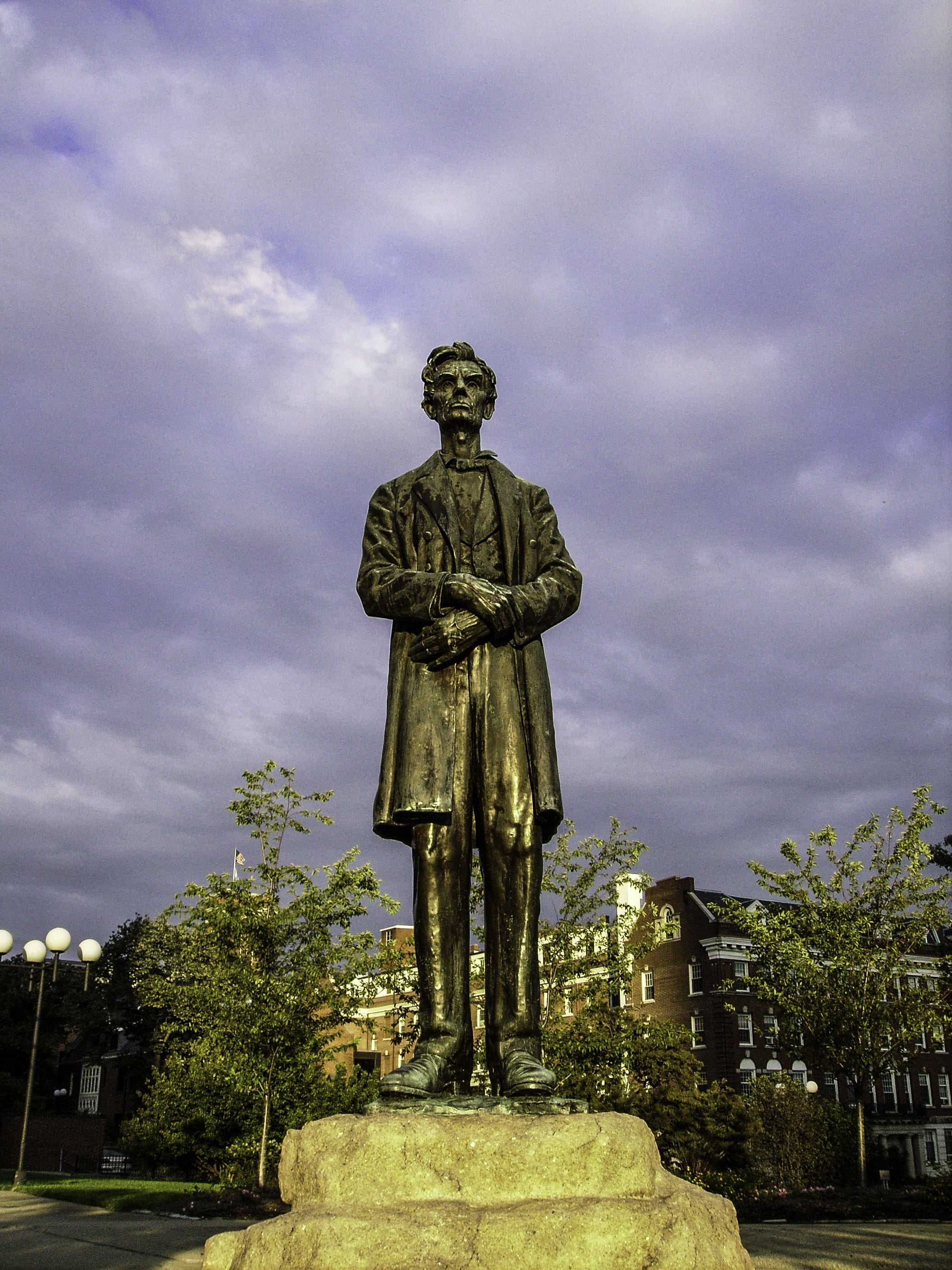 photos, day, Lincoln Monument, park, history, tree, lytle, Abraham Lincoln, creativity, nature, abraham, human representation, lincoln, craft, cincinnati, Phone HD Wallpaper