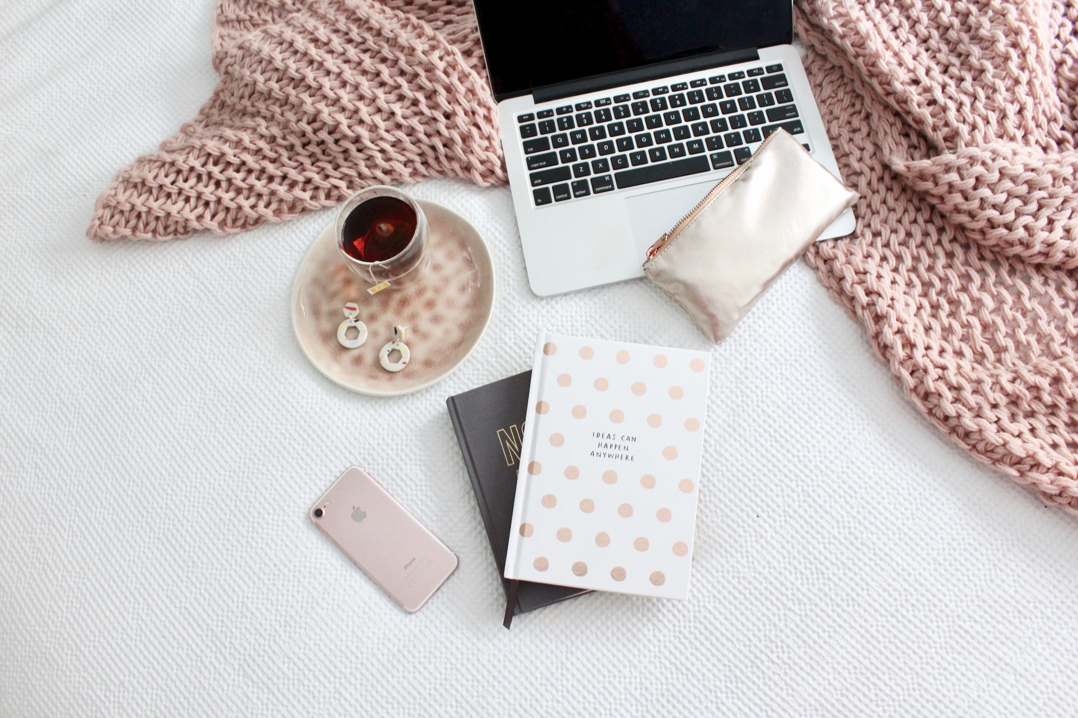 technology, mug, lay, cup, tea, wireless technology, iphone, computer, electronics, high angle view, table, 2K, computer keyboard, laptop, cell phone, HD Wallpaper