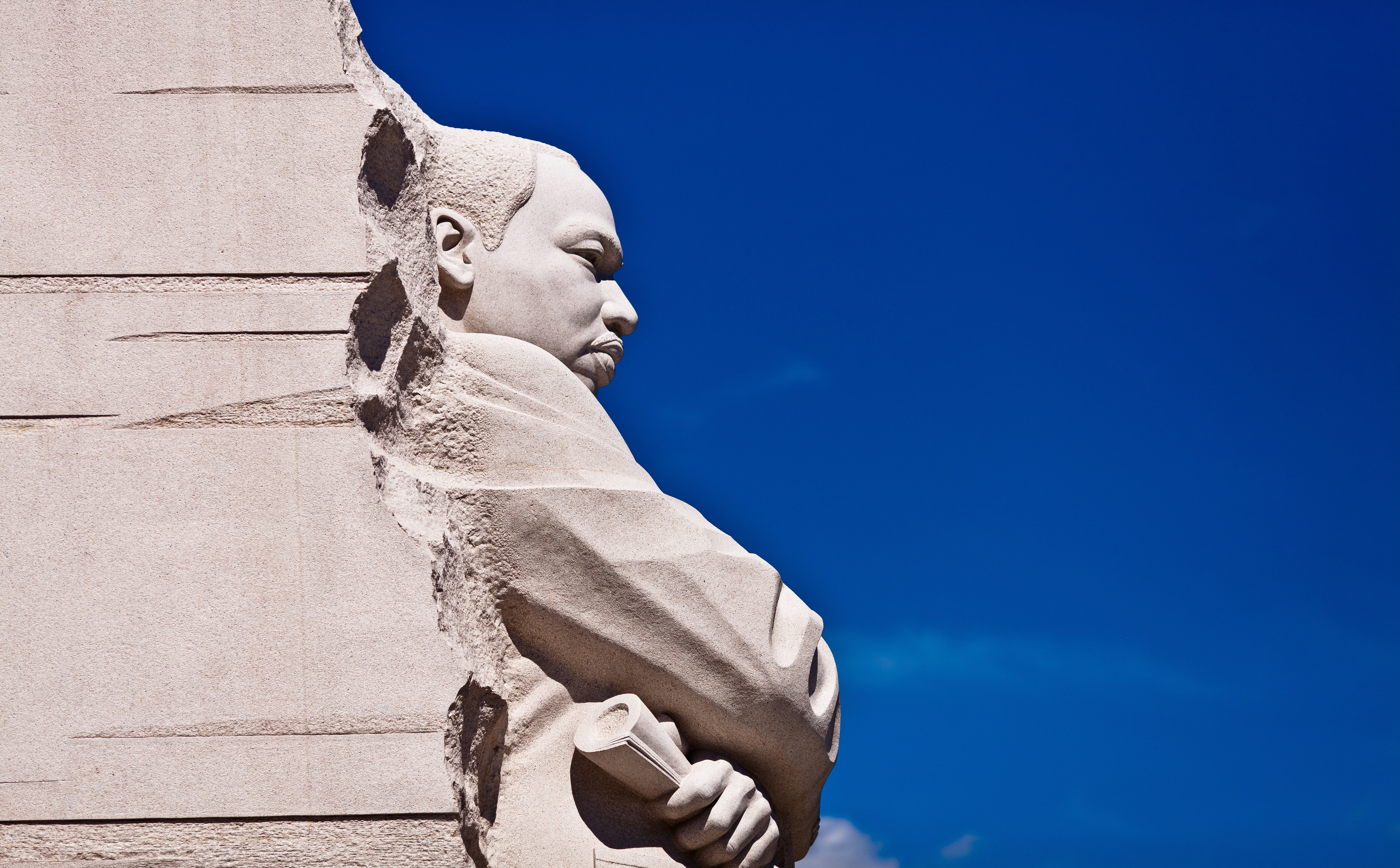 carving - craft product, king, United States/Washington, luther, mlk, clear sky, nature, low angle view, architecture, sky, blue, Memorial, no people, craft, HD Wallpaper