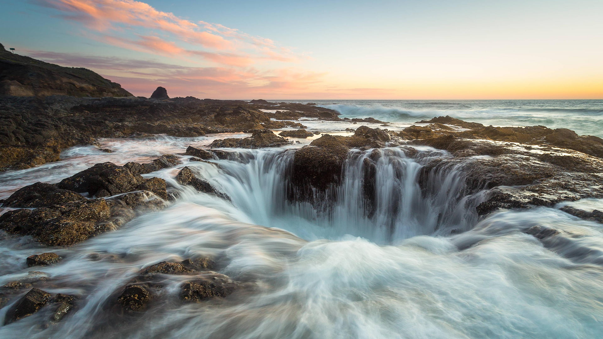 outdoors, blurred motion, horizon, beach, long exposure, white, painting, cloud - sky, idyllic, land, nature, rock - object, flowing water, sky, 1080P, HD Wallpaper