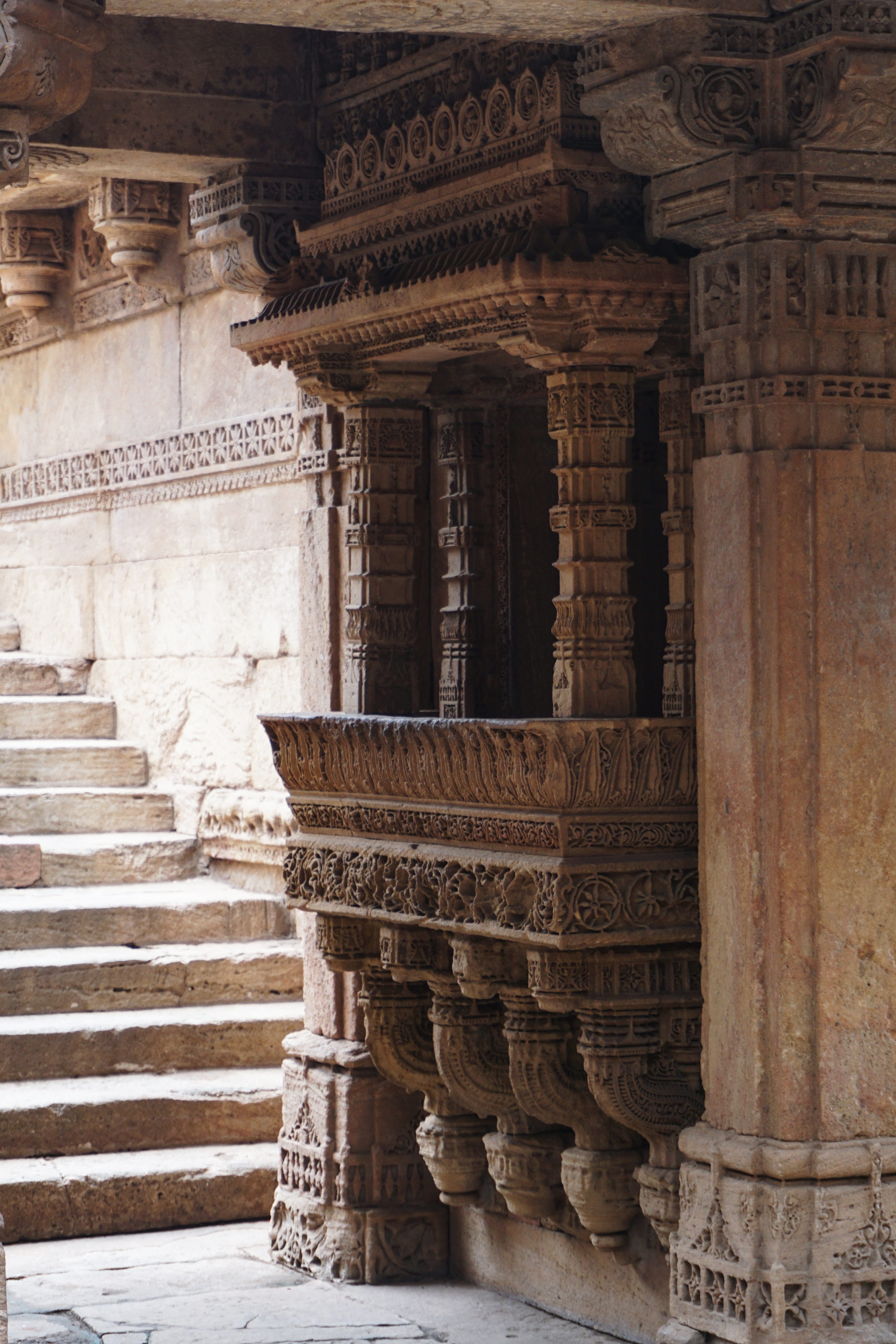 built structure, travel destinations, religion, ahmedabad, architecture, ornate, craft, place of worship, history, building exterior, the past, old, belief, Phone HD Wallpaper
