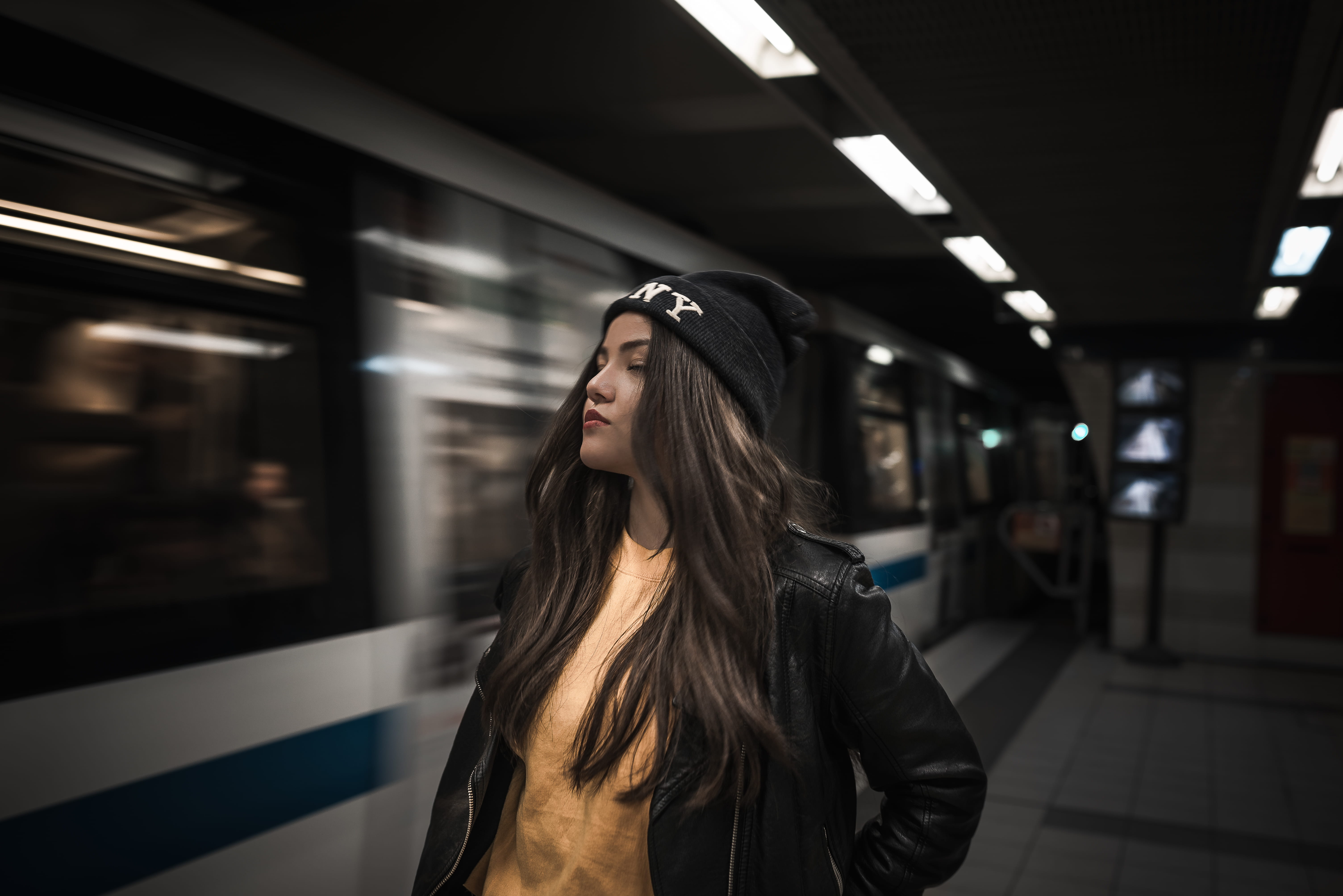 girl, public transportation, putting, underground, glasses, female, time, indoors, rail transportation, beside, hair, young women, hand, metro, city, one person, HD Wallpaper