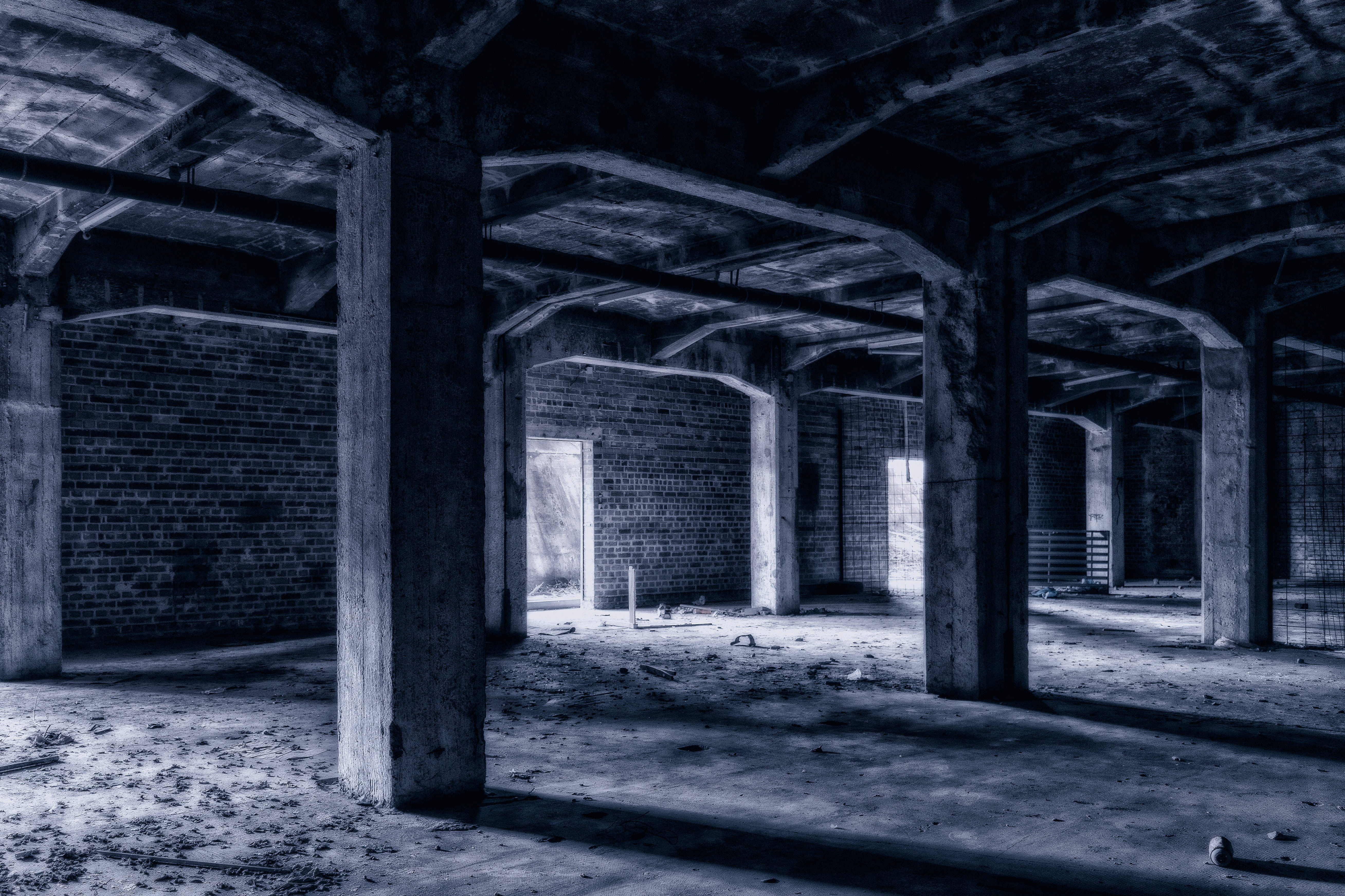 mood, photography, dirty, neglected, old, night, warehouse, keller, underground, 5K, dark, blue, architecture, day, gespenstig, brick wall, indoors, architectural column, HD Wallpaper