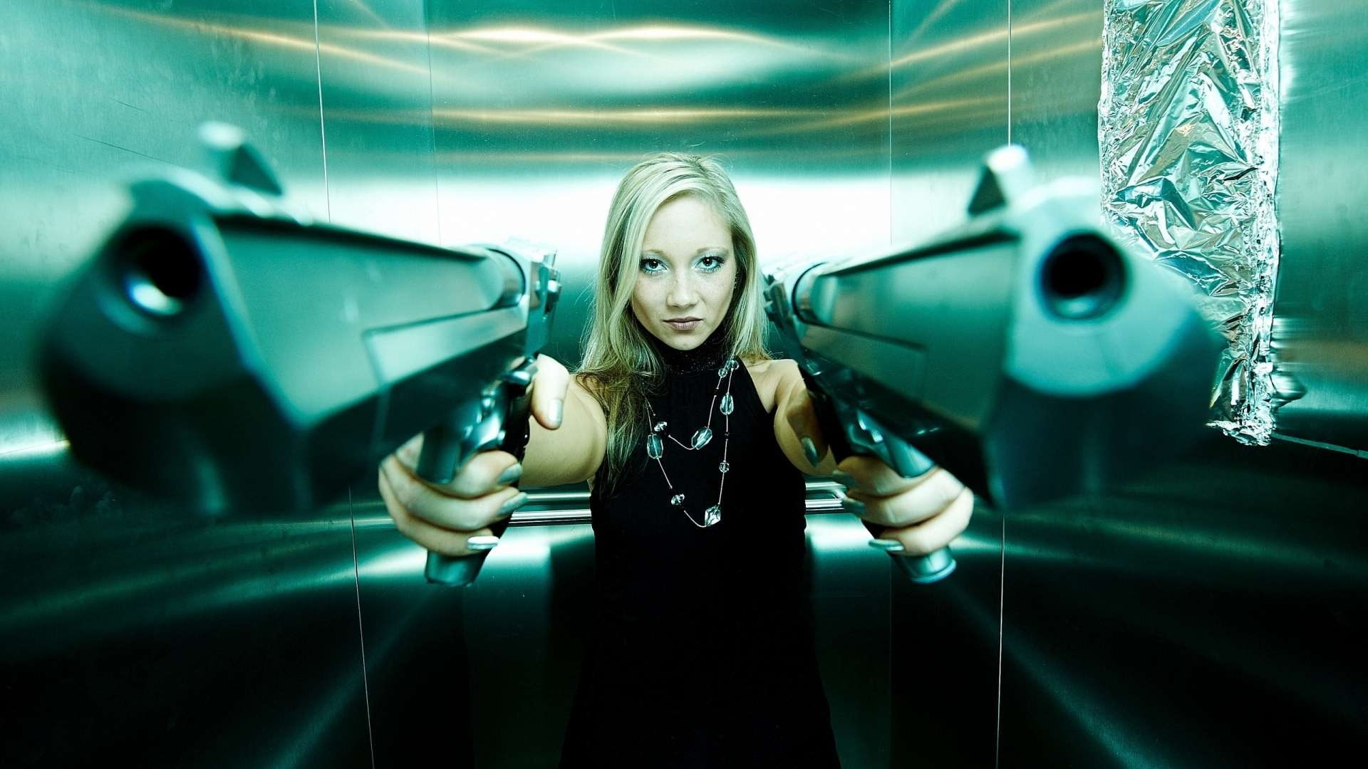 females-girls-sexy-weapons-guns-pistol-close, 1080P, guns, women, HD Wallpaper