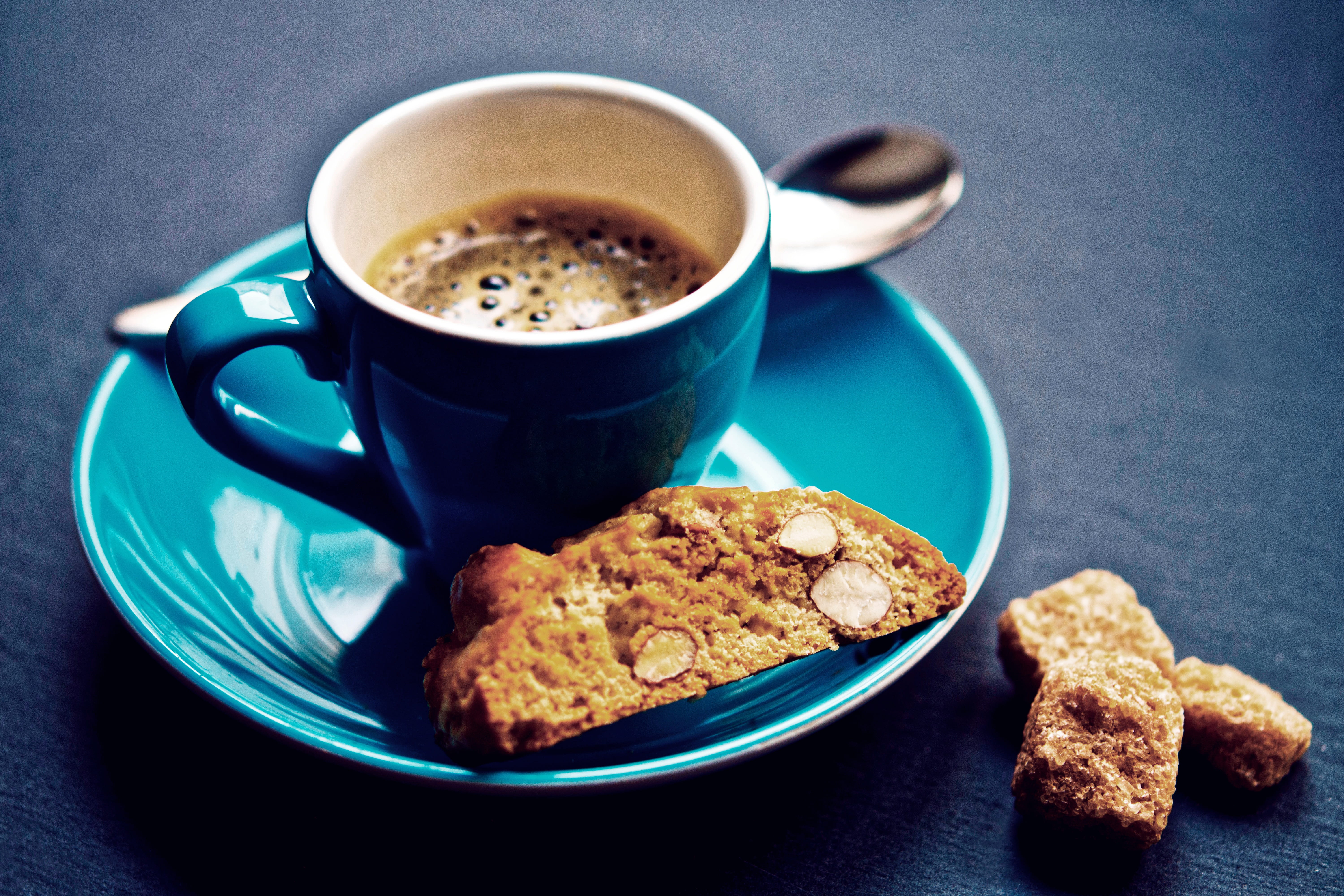 closeup, refreshment, cup of coffee, still life, ready-to-eat, break, brewed, food, cookie, taste, aromatic, caffeine, beverage, hot, chocolate chip cookie, HD Wallpaper