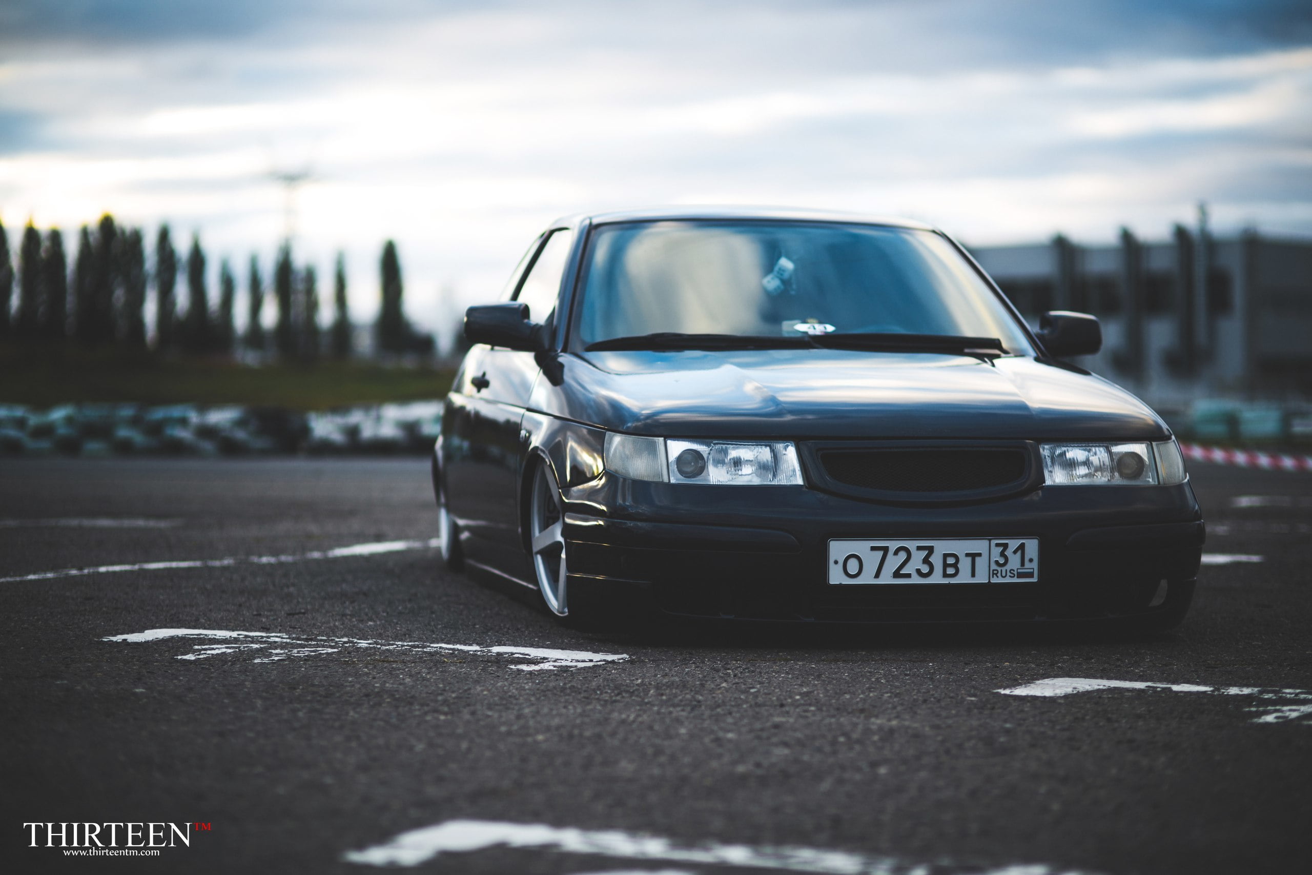 mode of transportation, black, old-fashioned, transportation, 2K, outdoors, parking, nature, car, Thirteen, elegance, street, sports Car, front View, bumper, HD Wallpaper
