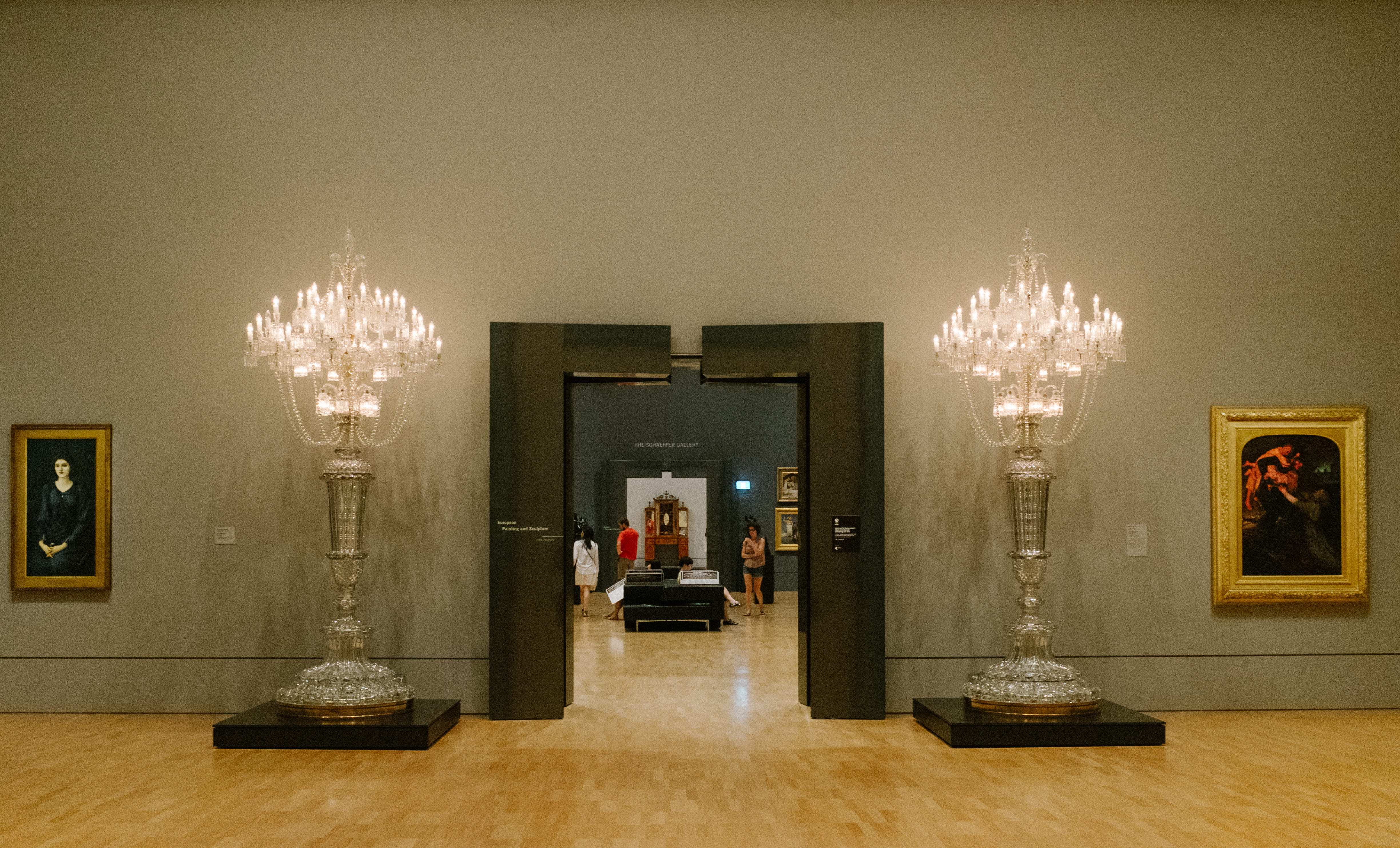 incidental people, lighting equipment, tourist, luxury, hotel, history, ornate, chandelier, wall - building feature, national gallery of victoria, electric lamp, HD Wallpaper