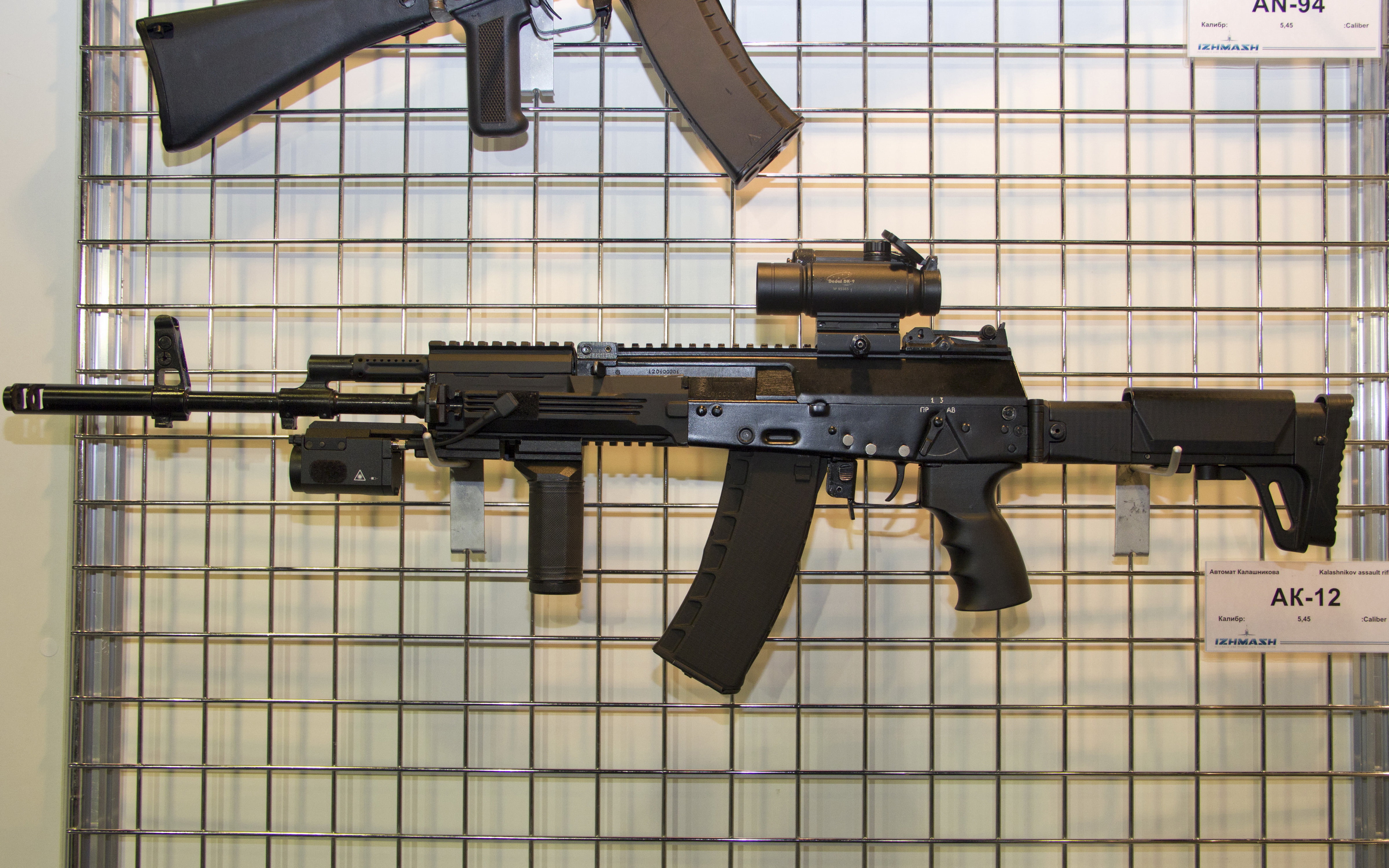 940, indoors, sample, day, Picatinny rail, low angle view, violence, various, without, economy, or, 2012, drum, armed Forces, Kalashnikov, LONG, cartridges, HD Wallpaper