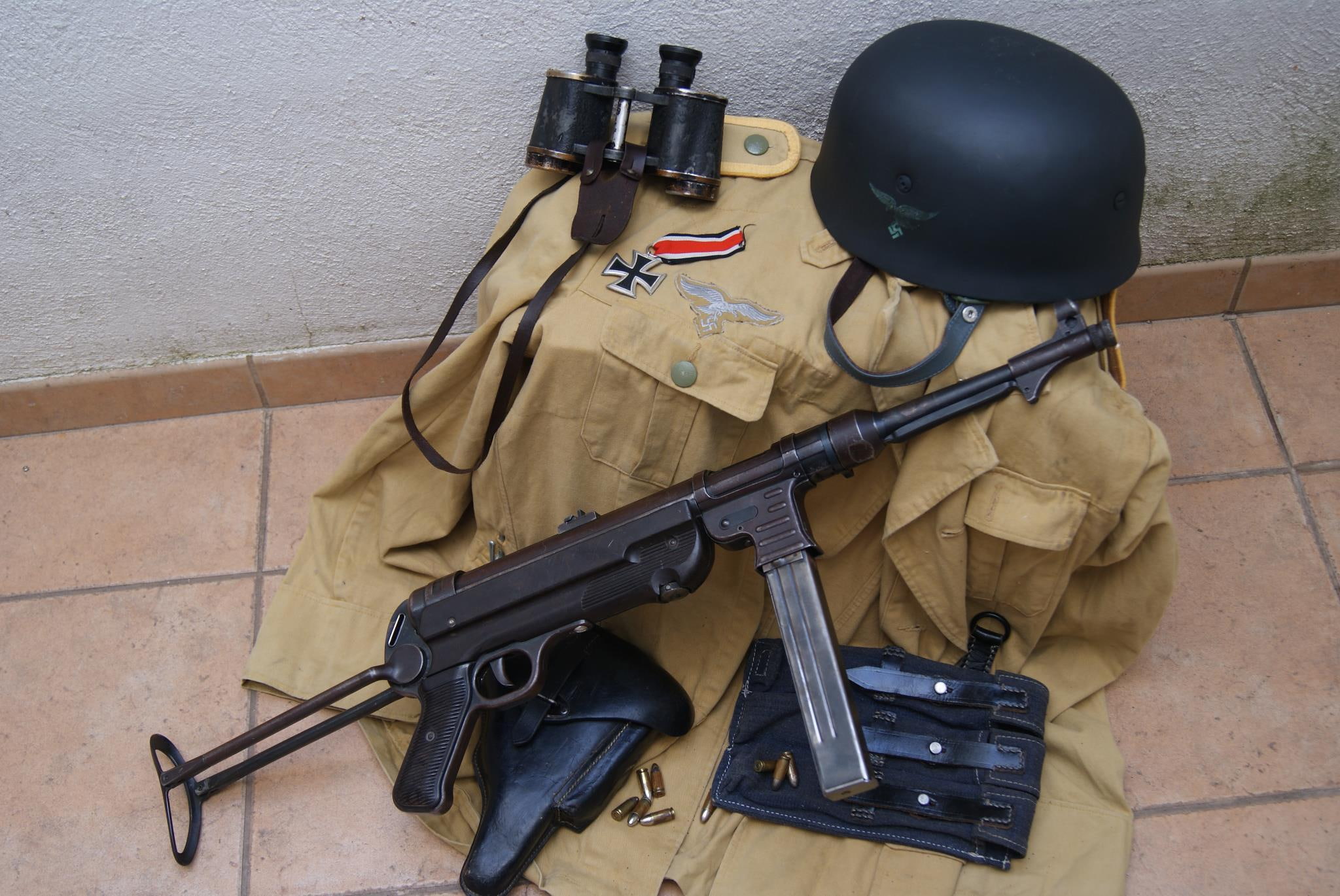 binoculars, the gun, helmet, MP 40, war, form, Second, times, world, 1080P, HD Wallpaper