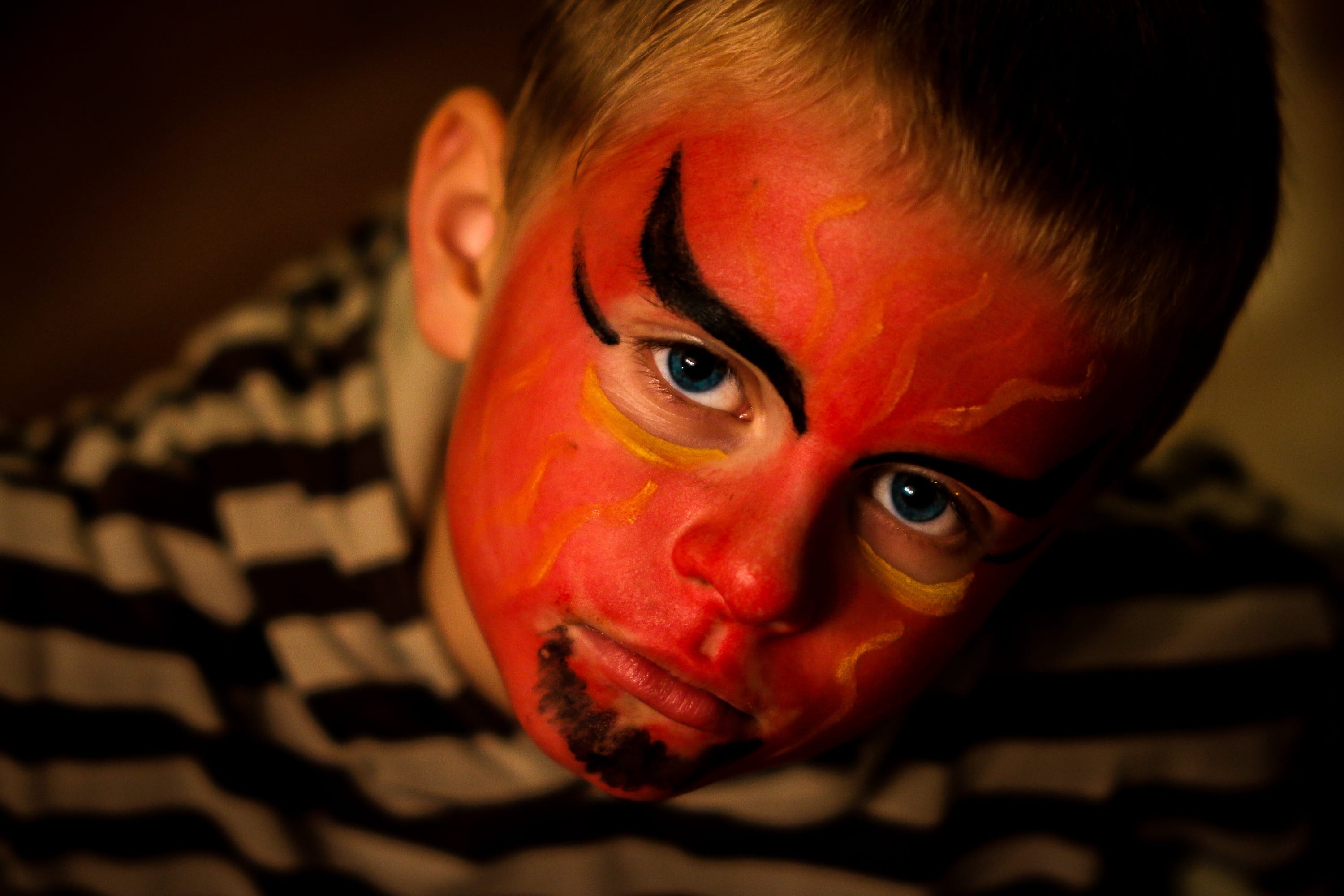 portrait, Devil, focus on foreground, headshot, one person, child, mask, face paint, Fun, indoors, close-up, evil, innocence, red, horror, fear, paint, HD Wallpaper