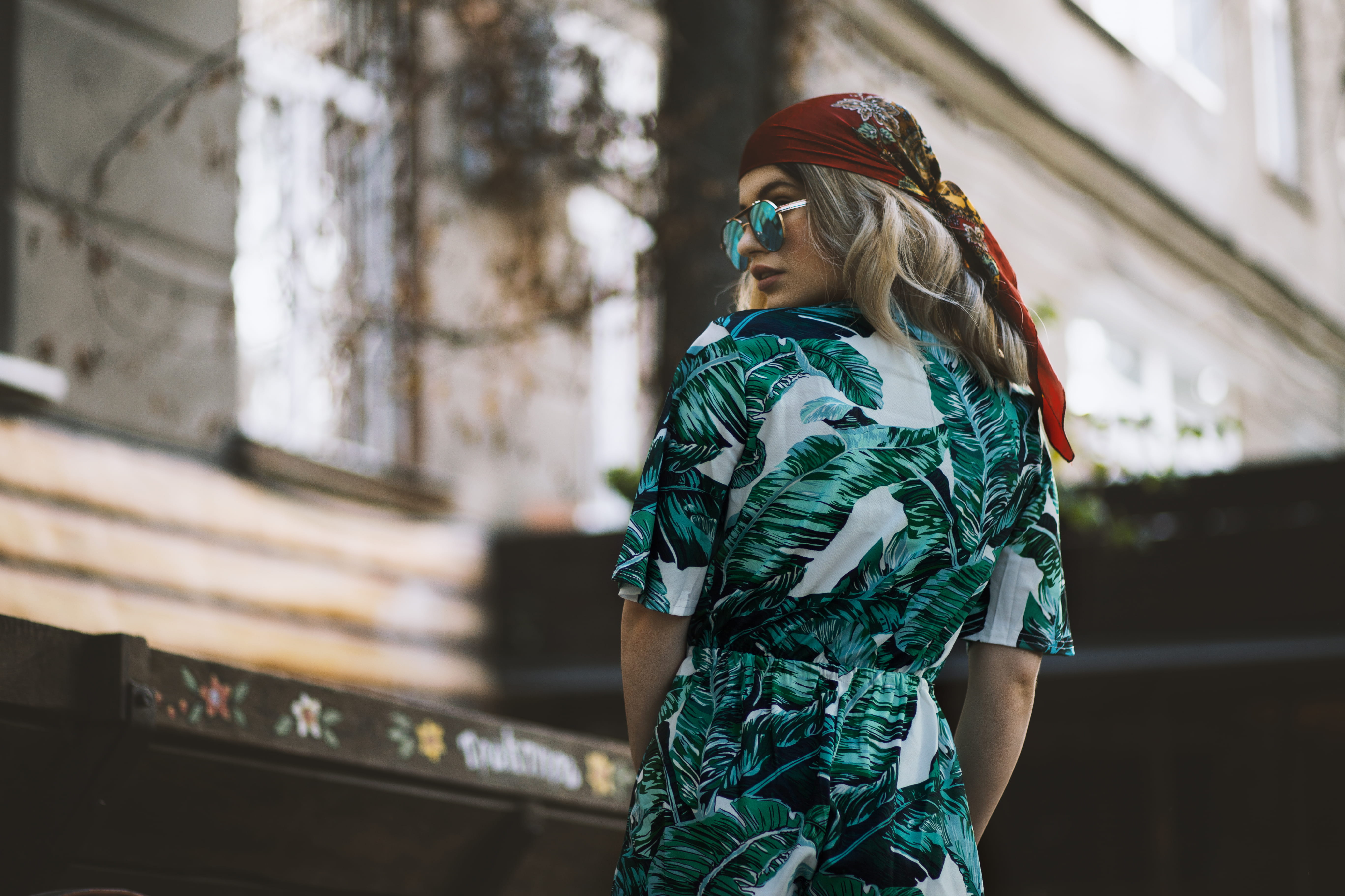 wear, young adult, woman, day, photography, real people, summer, sunglasses, floral pattern, hairstyle, standing, person, tilt, green, building exterior, HD Wallpaper