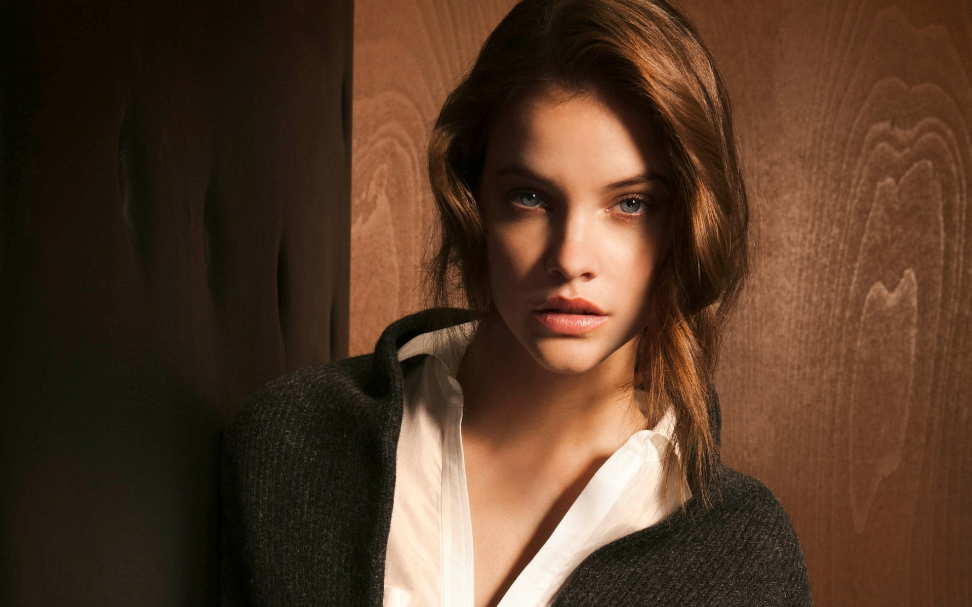 one person, looking at viewer, brunette, beautiful people, women, dark, beautiful woman, young adult, model, portrait, brown hair, Barbara Palvin, looking at camera, HD Wallpaper