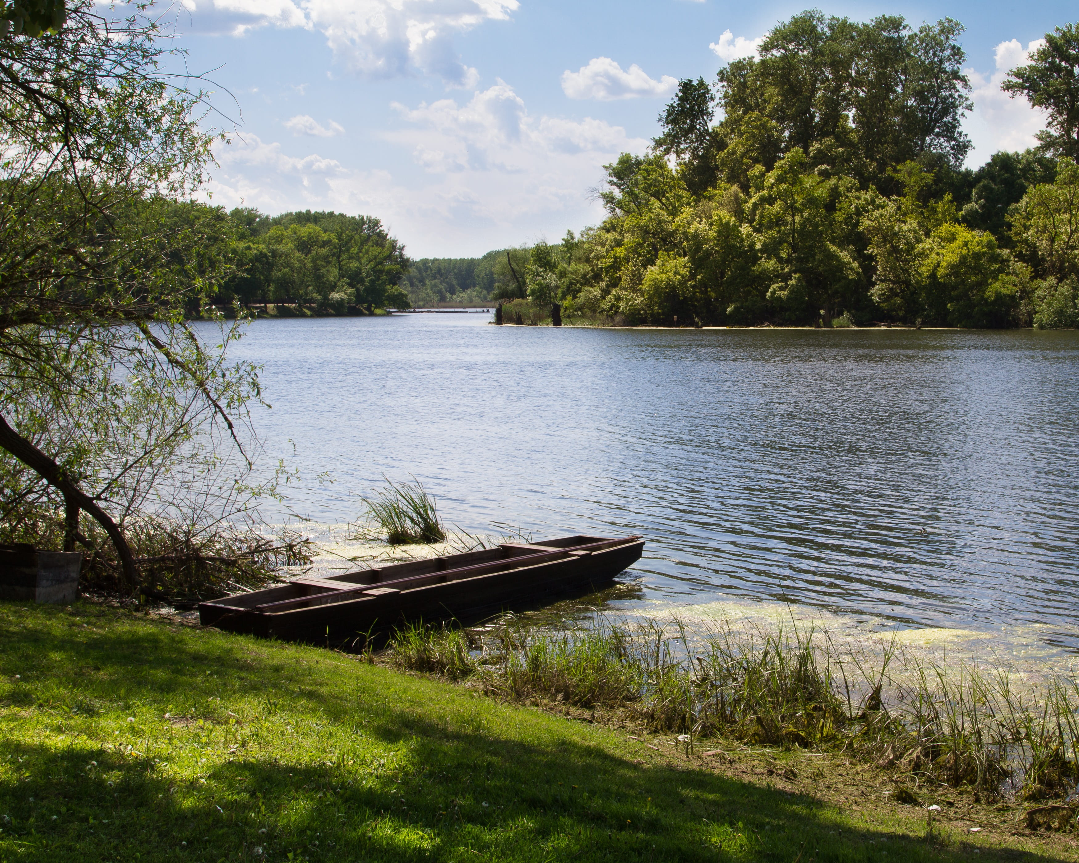 scenics - nature, riverside, green color, nautical vessel, beauty in nature, lake, landscape, rowboat, boat, cloud - sky, sky, water, nature, growth, day, HD Wallpaper