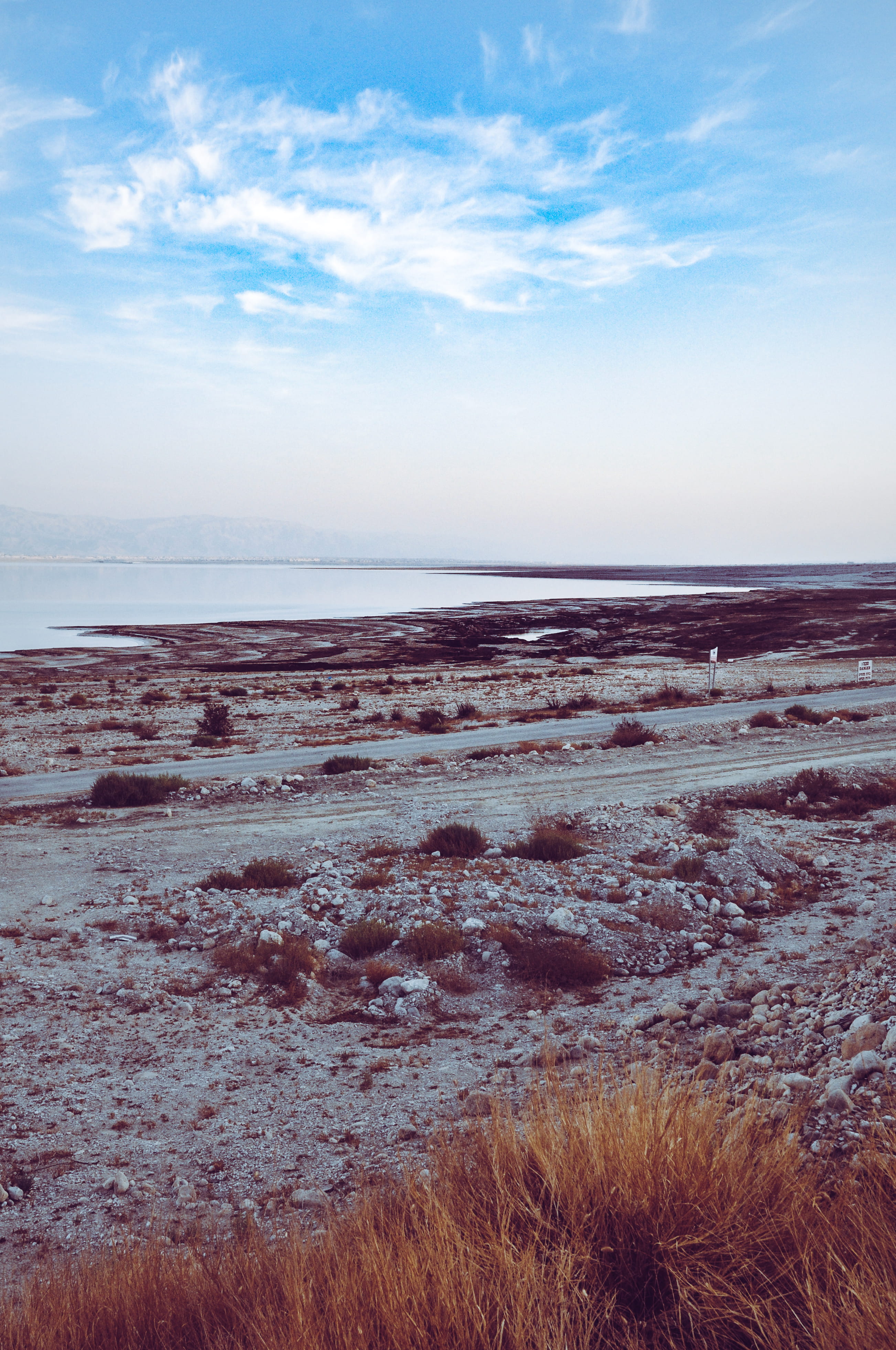 reflection, travel, non-urban scene, beach, lake, tranquil scene, cloud - sky, deadsea, horizon over water, israel, water, sky, day, rocks, nature, sand, Phone HD Wallpaper