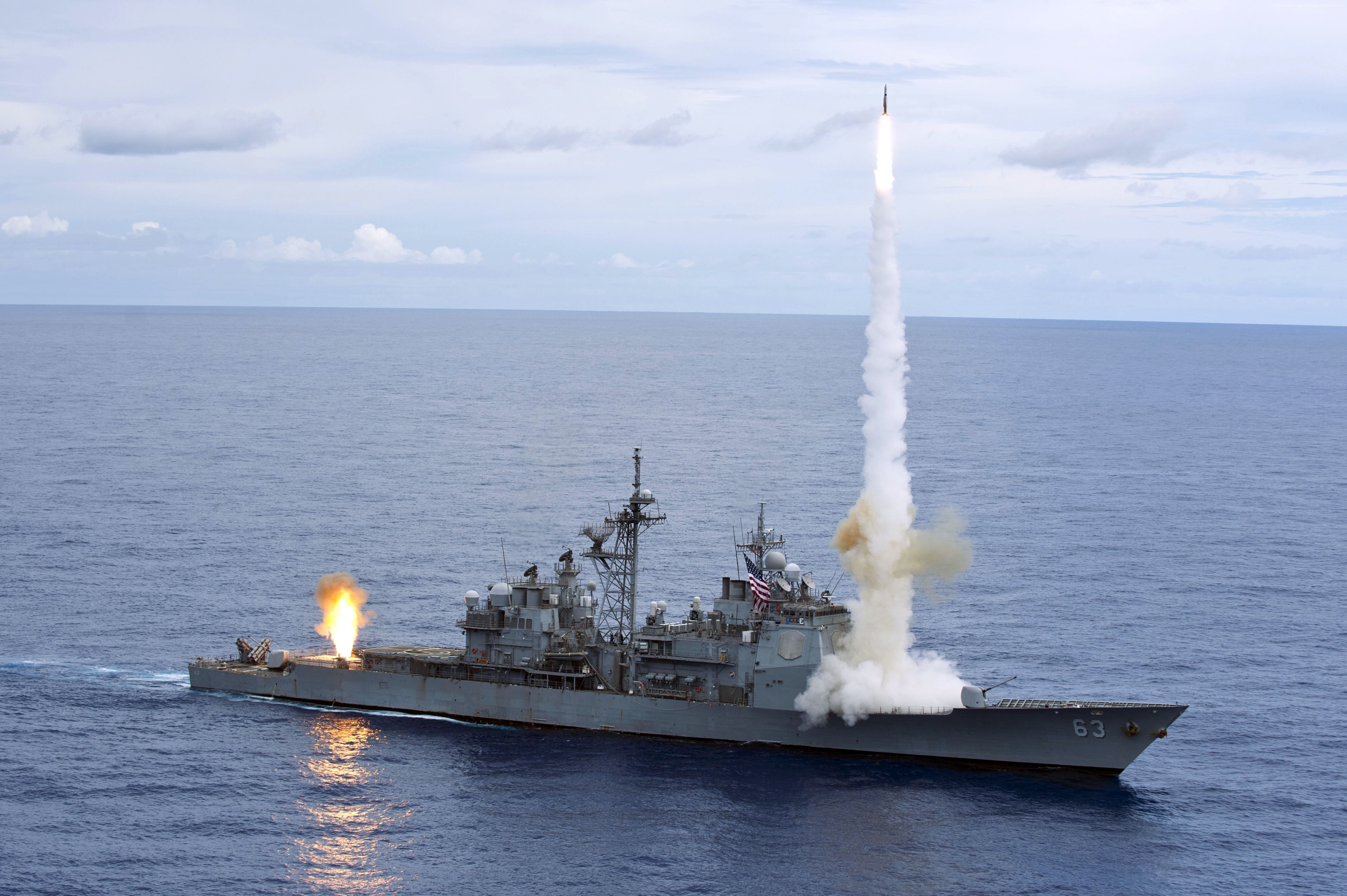 sky, 4K, no people, mode of transportation, firing, CG-63, ship, cruiser, Ticonderoga-class, transportation, motion, industry, nature, sea, horizon, pollution, HD Wallpaper