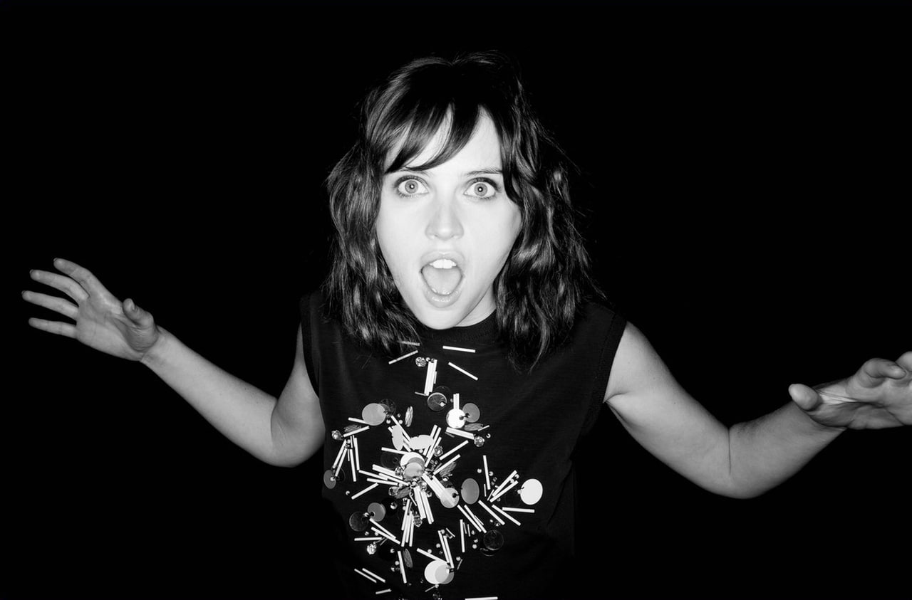 lifestyles, Felicity Jones, portrait, mouth, long hair, actress, mouth open, human arm, one person, arms raised, monochrome, indoors, waist up, front view, HD Wallpaper