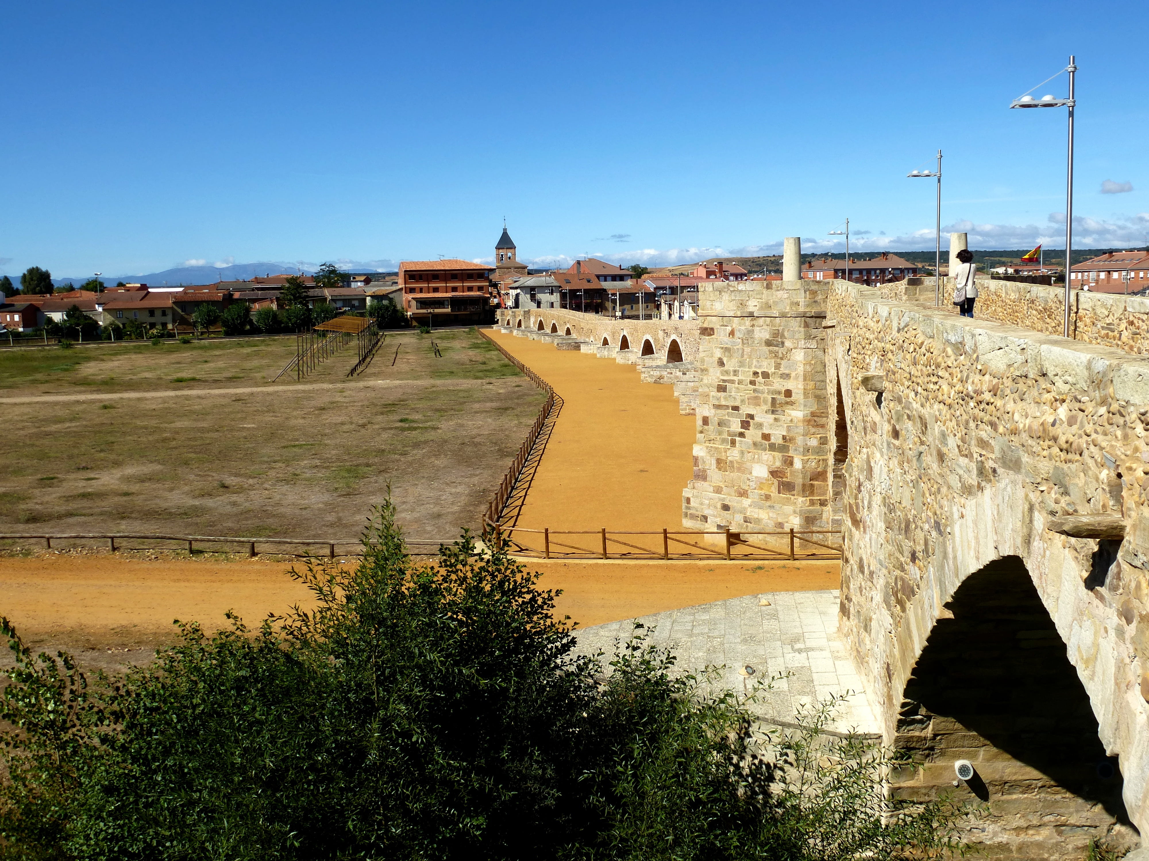 clear sky, travel, city, pilgrim, hospital orbigo, building exterior, nature, spain, famous Place, sky, the past, way of st james, built structure, walker, HD Wallpaper