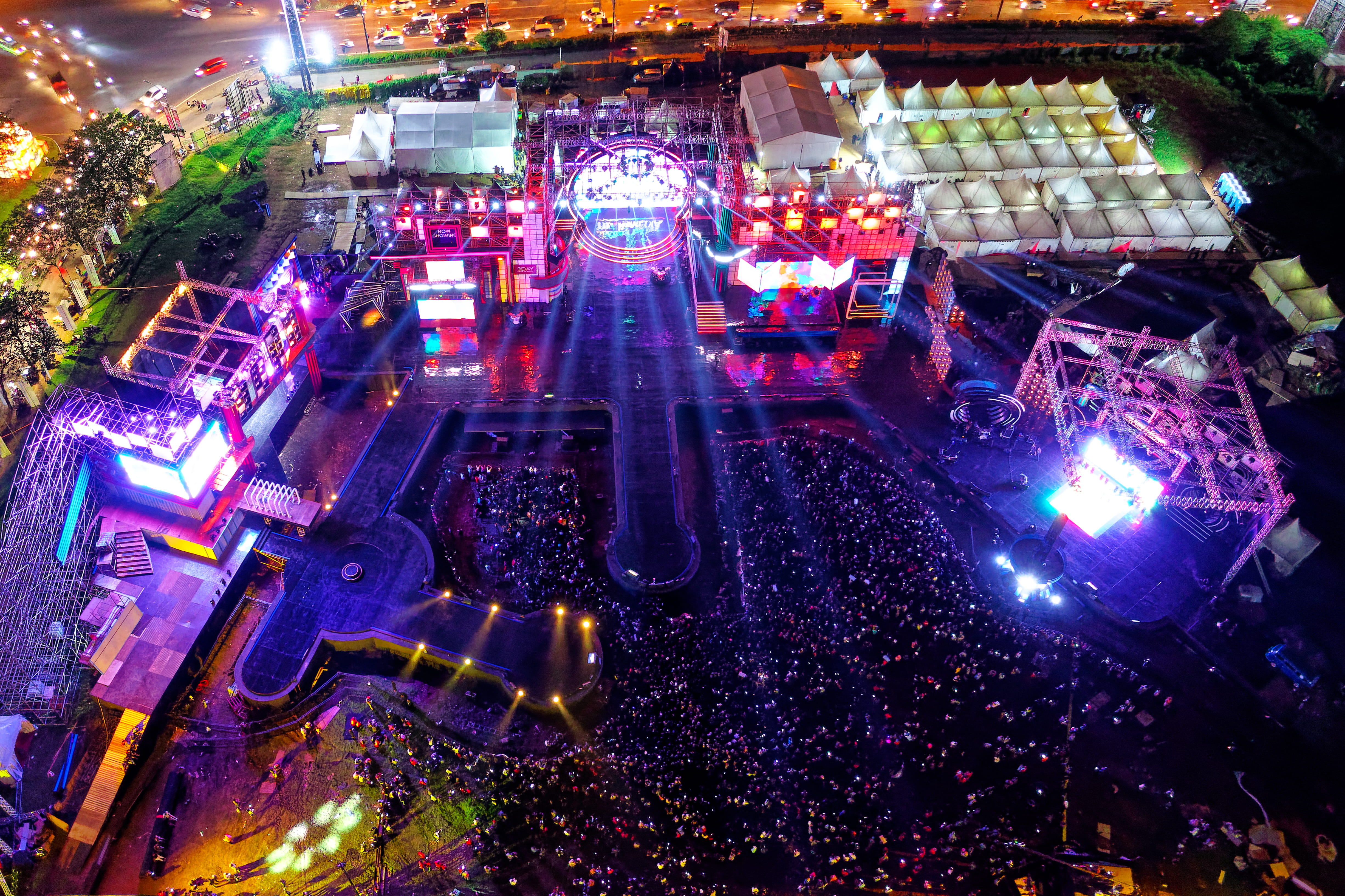 view, real people, stage, glowing, place of worship, crowd, festival, spirituality, group of people, light - natural phenomenon, travel destinations, drone, HD Wallpaper