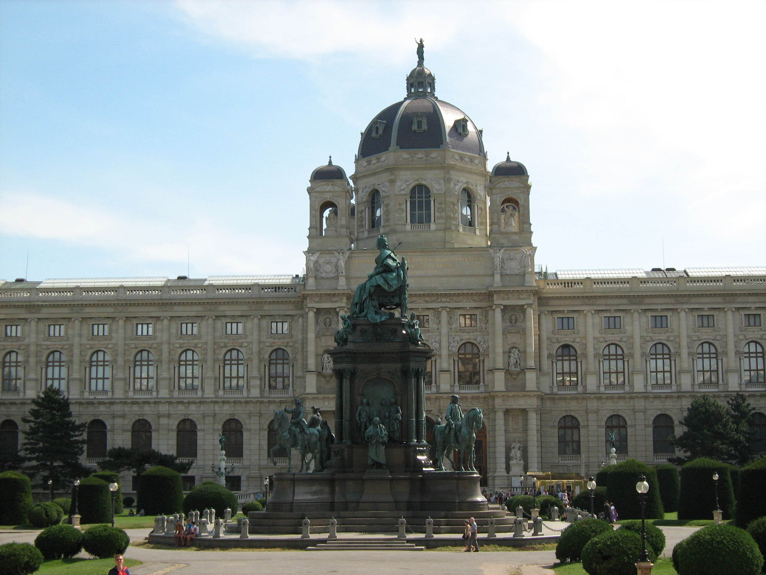 travel, cloud - sky, wien, nature, building, art and craft, vienna, facade, sculpture, outdoors, human representation, art and history museum, architectural column, HD Wallpaper