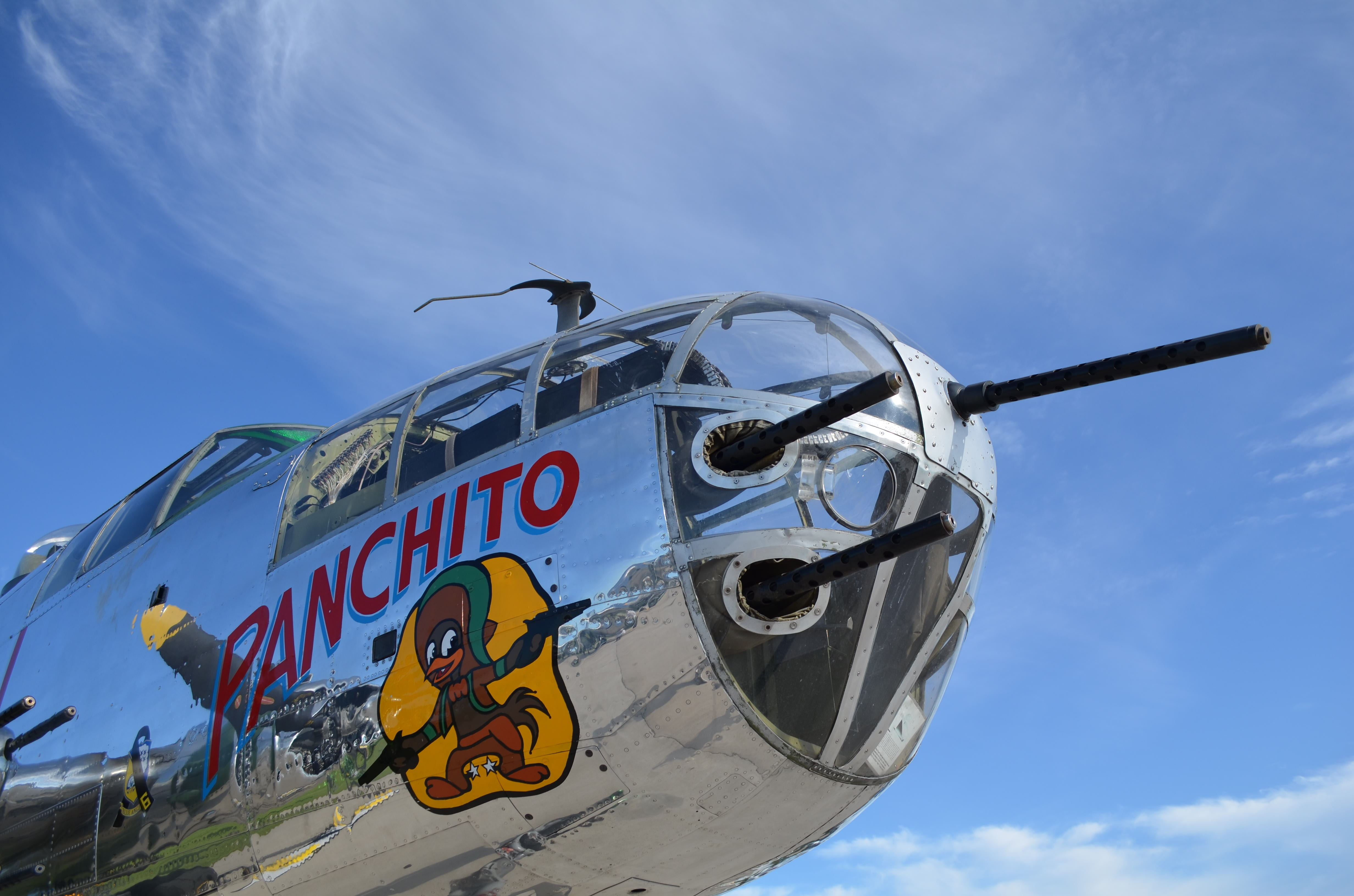 aviation, low angle view, 4K, guns, flag, restored, war, communication, water, wwii, arts culture and entertainment, propeller, outdoors, mitchell, nature, HD Wallpaper