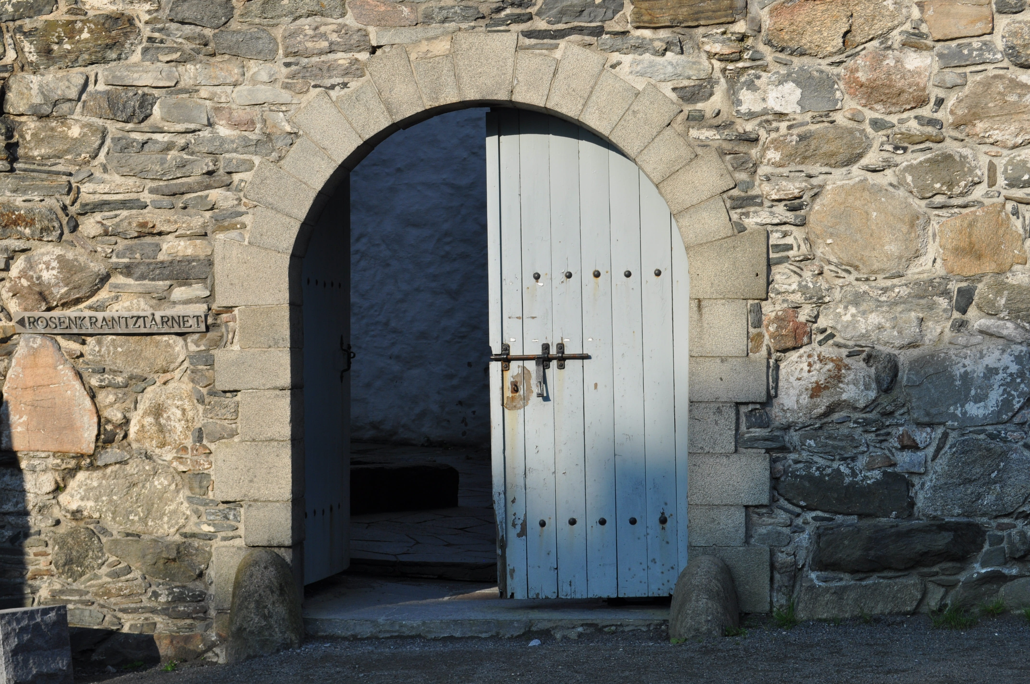 entrance, building, no people, open, outdoors, safety, security, protection, old, built structure, architecture, entry, ancient civilization, door, wall, HD Wallpaper