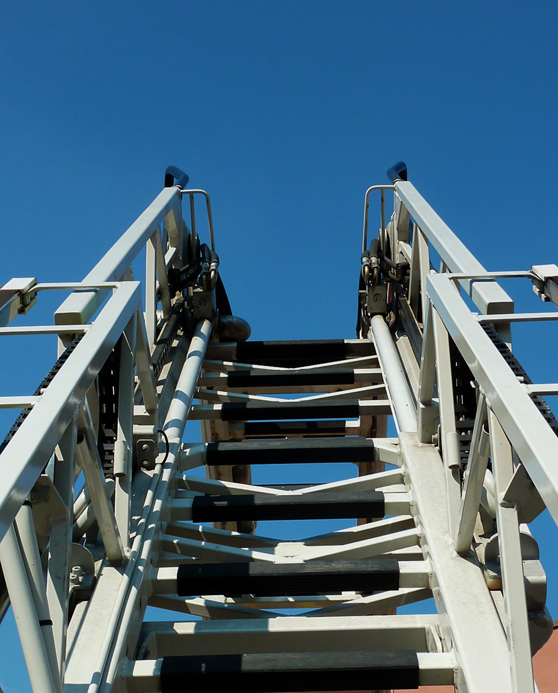 staircase, copy space, railing, architecture, steps and staircases, fire, steel, low angle view, blue, metal, Fire, löschzug, sunlight, day, vehicles, industry, Phone HD Wallpaper